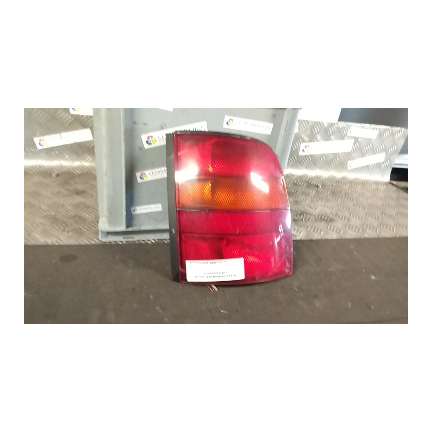 FANALE POST. SX. 035 NISSAN MICRA (K11E) (10/92-03/98) CG10 B65555F301