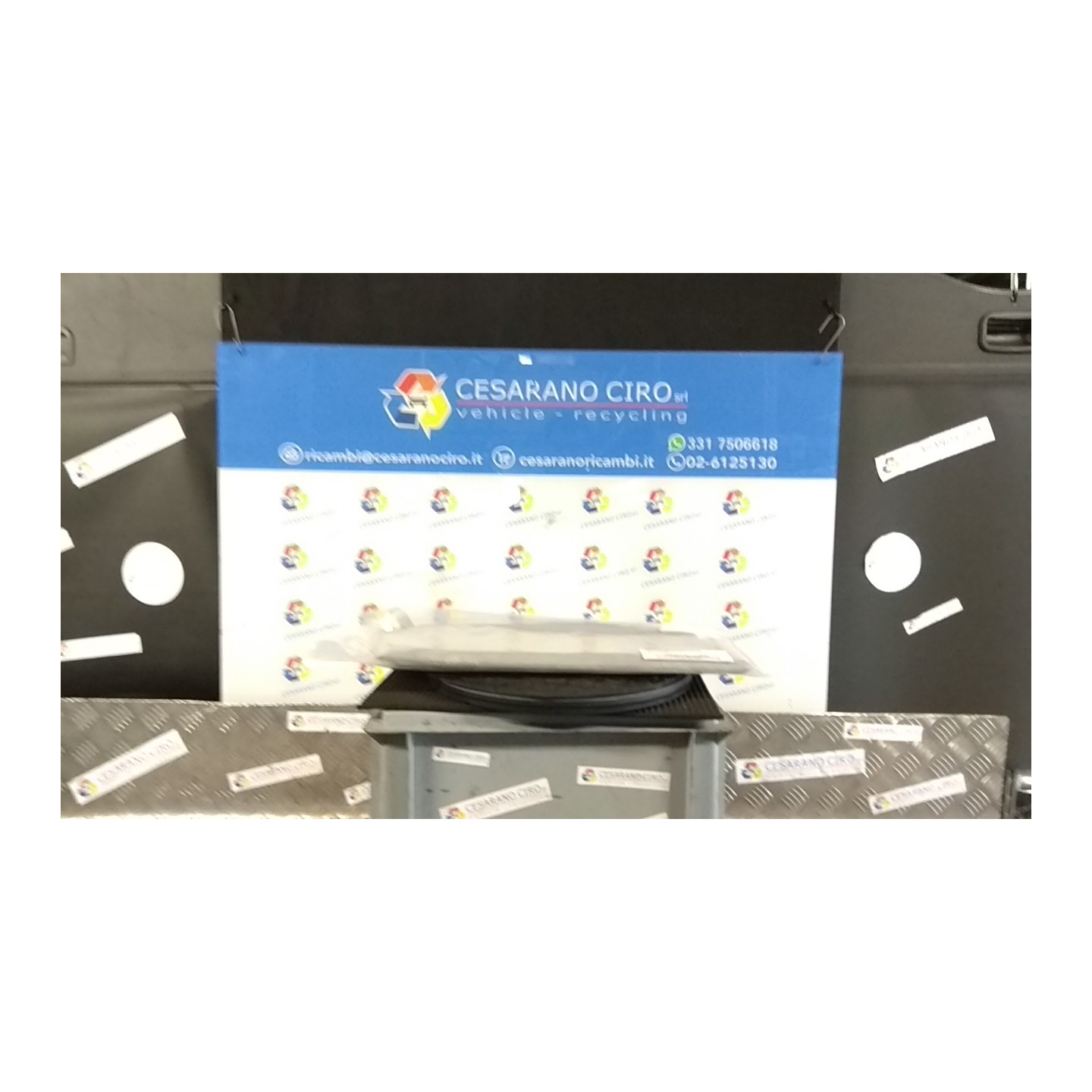 ALETTA PARASOLE PARABREZZA ILLUMINATO E COPERTURA SX. 113 VOLKSWAGEN CADDY (02/04-08/10) BSX 2K0857551D2F4