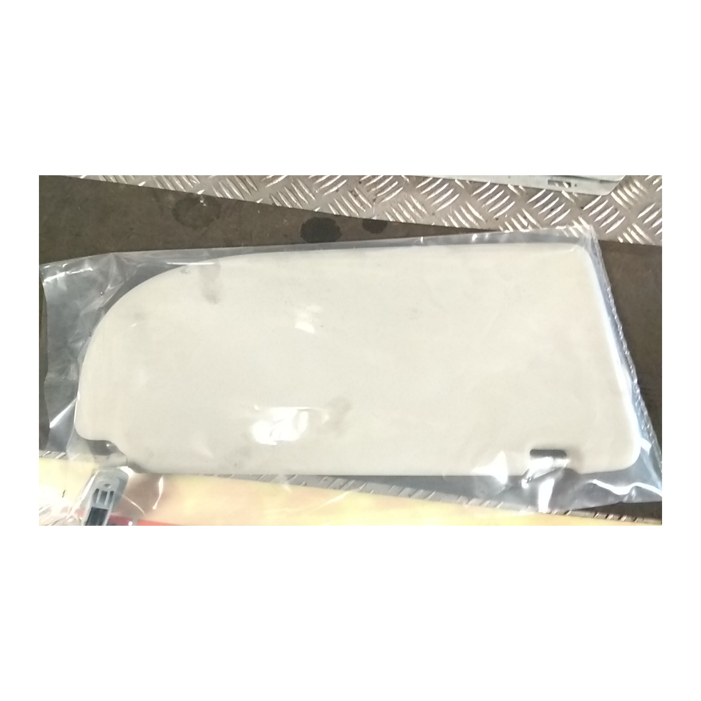ALETTA PARASOLE PARABREZZA ILLUMINATO E COPERTURA SX. 113 VOLKSWAGEN CADDY (02/04-08/10) BSX 2K0857551D2F4