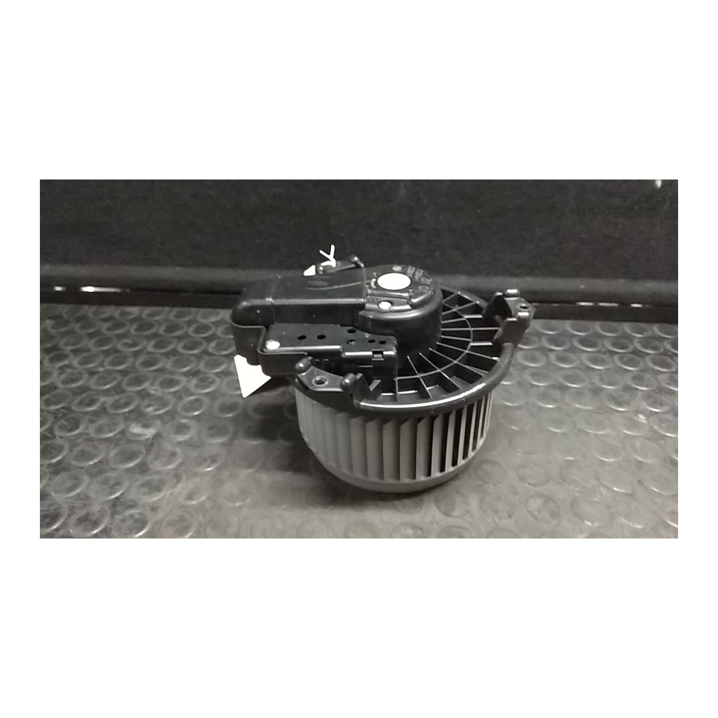 VENTOLA DI RISCALDAMENTO  YARIS DAL 2011 1.4 D-4D BER. 