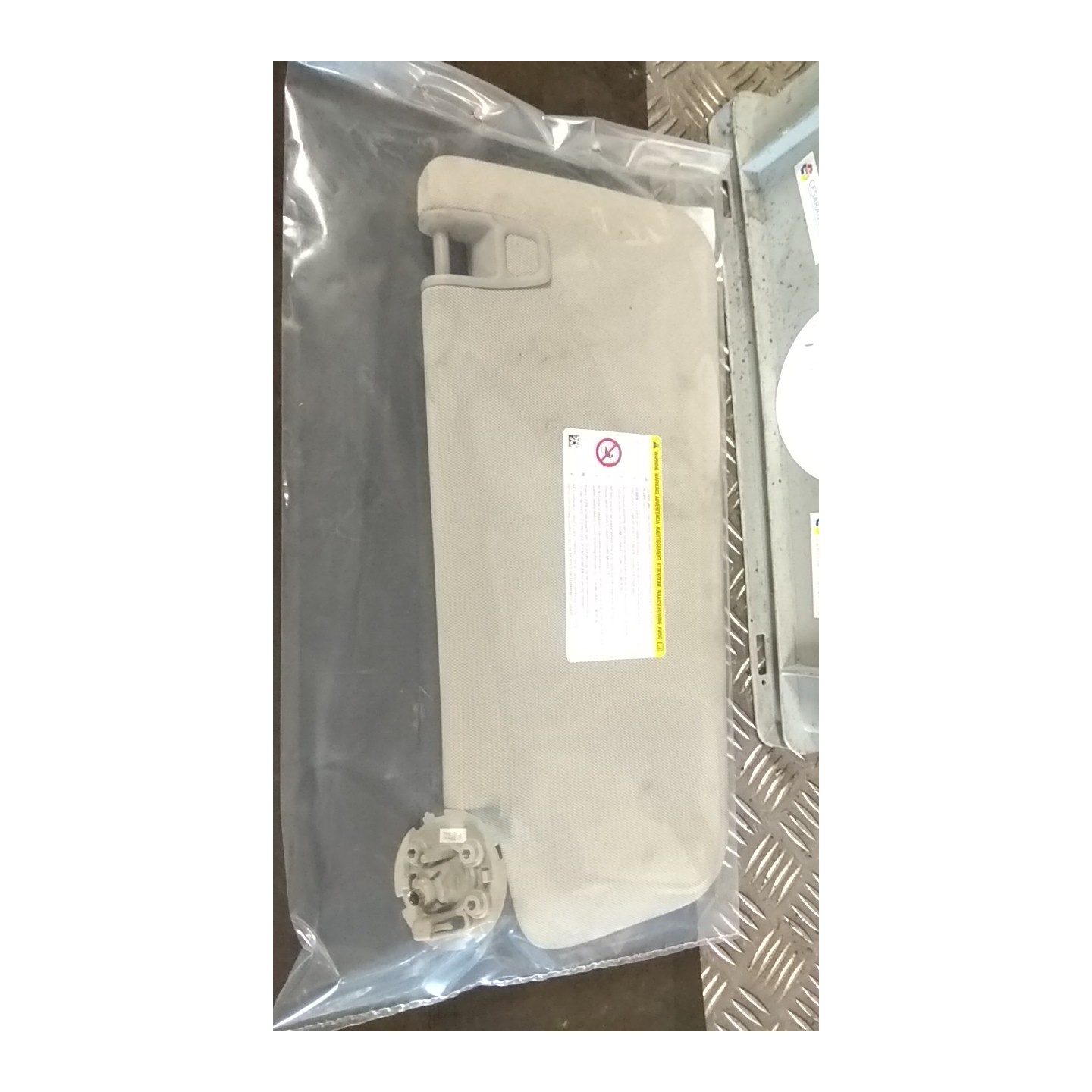 ALETTA PARASOLE PARABREZZA LS DX. 088 CHEVROLET (DAEWOO) TRAX (03/13-) F16D4 95353128