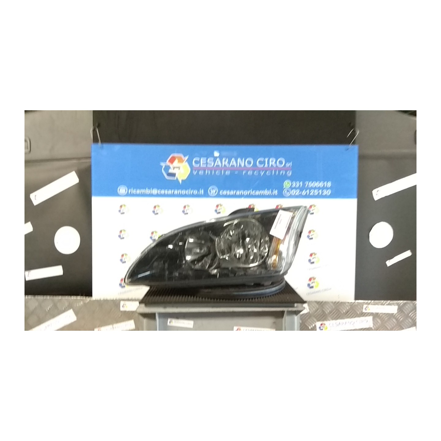 PROIETTORE C/ CORNICE FINITURA NERA SX. 043 FORD FOCUS (CAP) (11/04-06/08) G8DB 1480996