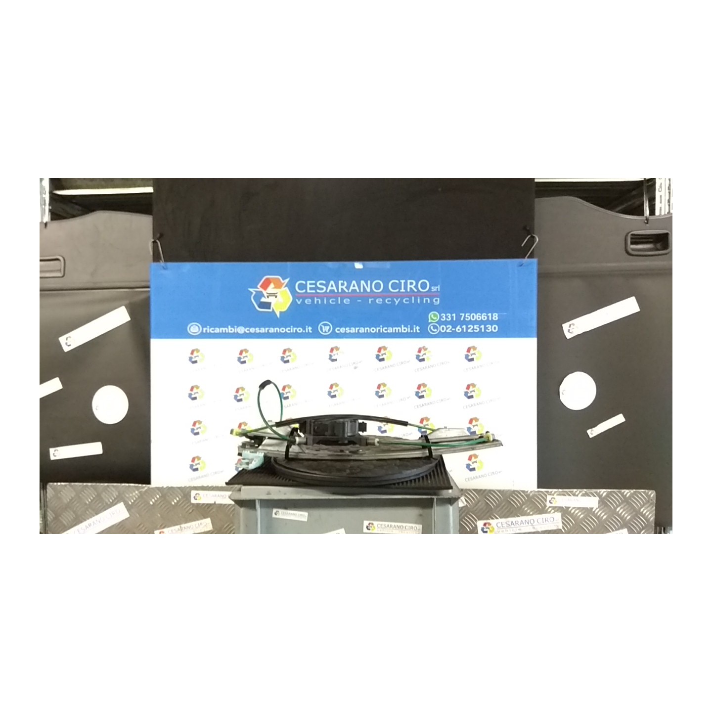 ALZACRISTALLO ELETTR. PORTA ANT. C/MOTORINO SX. 027 OPEL CORSA (S07) (01/11-05/15) A13DTC 13289448