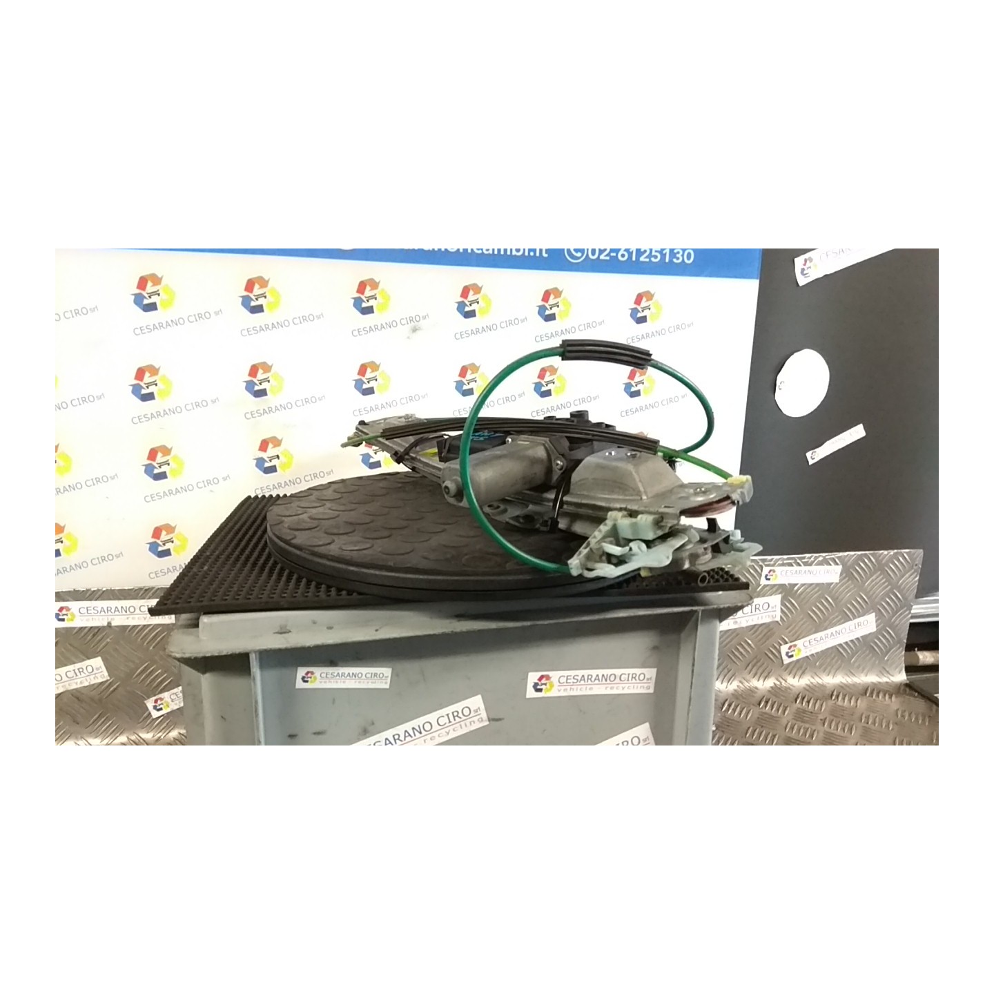 ALZACRISTALLO ELETTR. PORTA ANT. C/MOTORINO SX. 027 OPEL CORSA (S07) (01/11-05/15) A13DTC 13289448