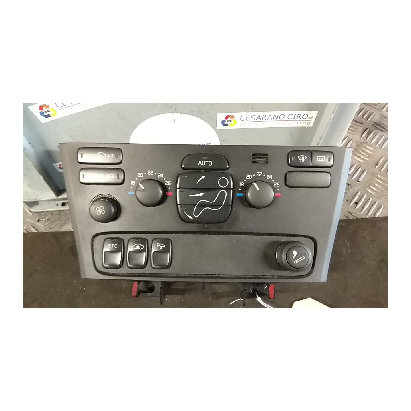 BLOCCO COMANDO CLIMATIZZAZIONE CELSIUS 045 VOLVO V70/XC70 (01/00-10/07) D5244T 8691950
