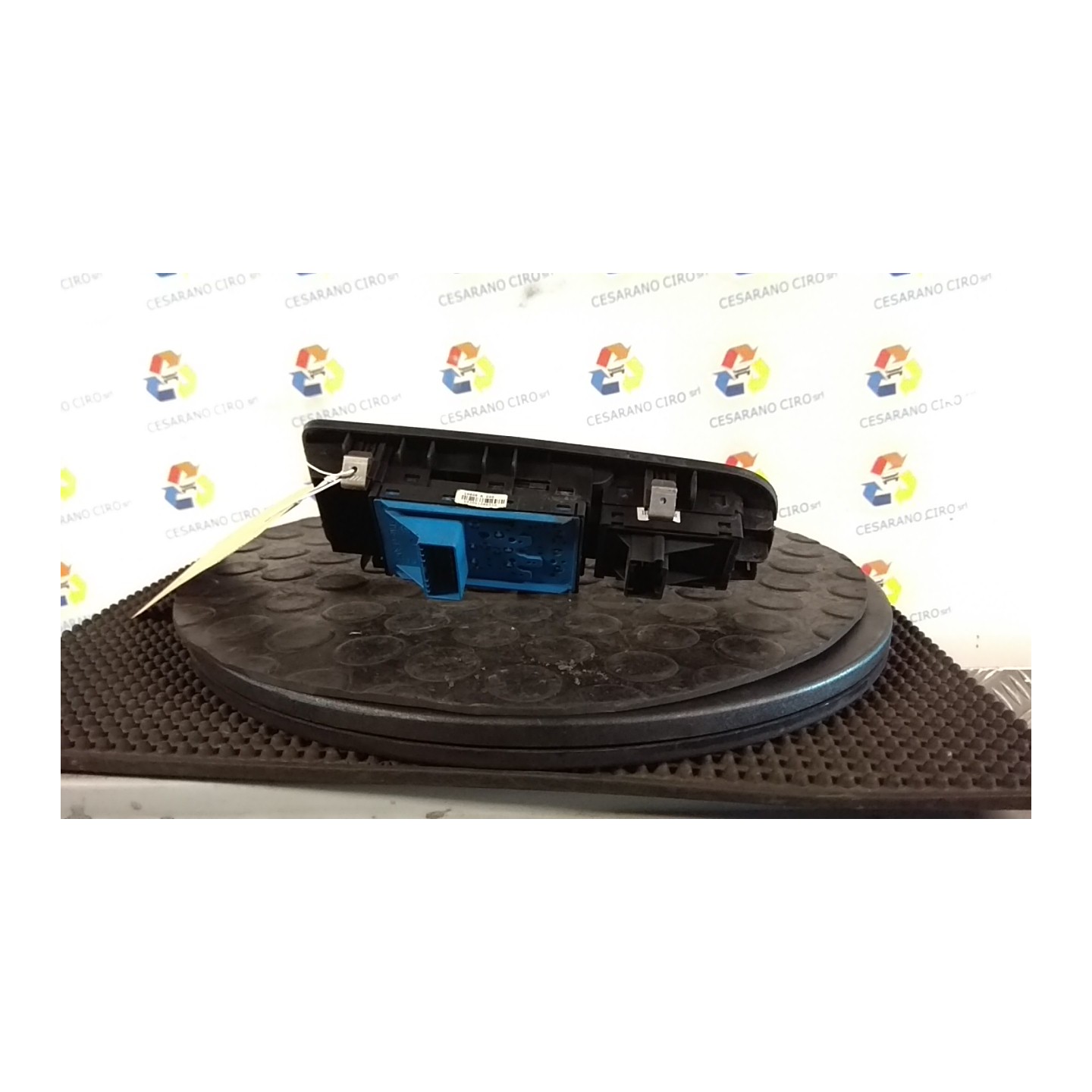 BLOCCO COMANDI ALZACRISTALLI E RETROVISORI EST. ALZACRISTALLO ELETTRICO POST SX. 089 FIAT GRANDE PUNTO (2Y) (06/05-12/08 199A400