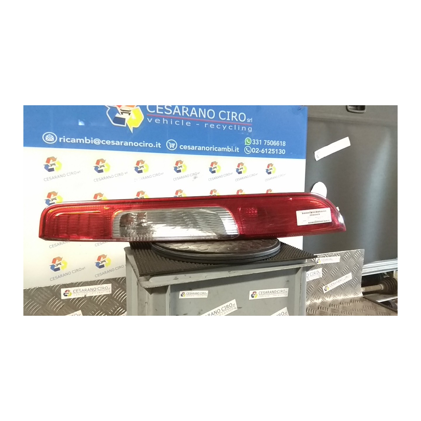 FANALE POST. DX. 052 FORD FOCUS (CAP) (11/04-06/08) HHDA 1420450