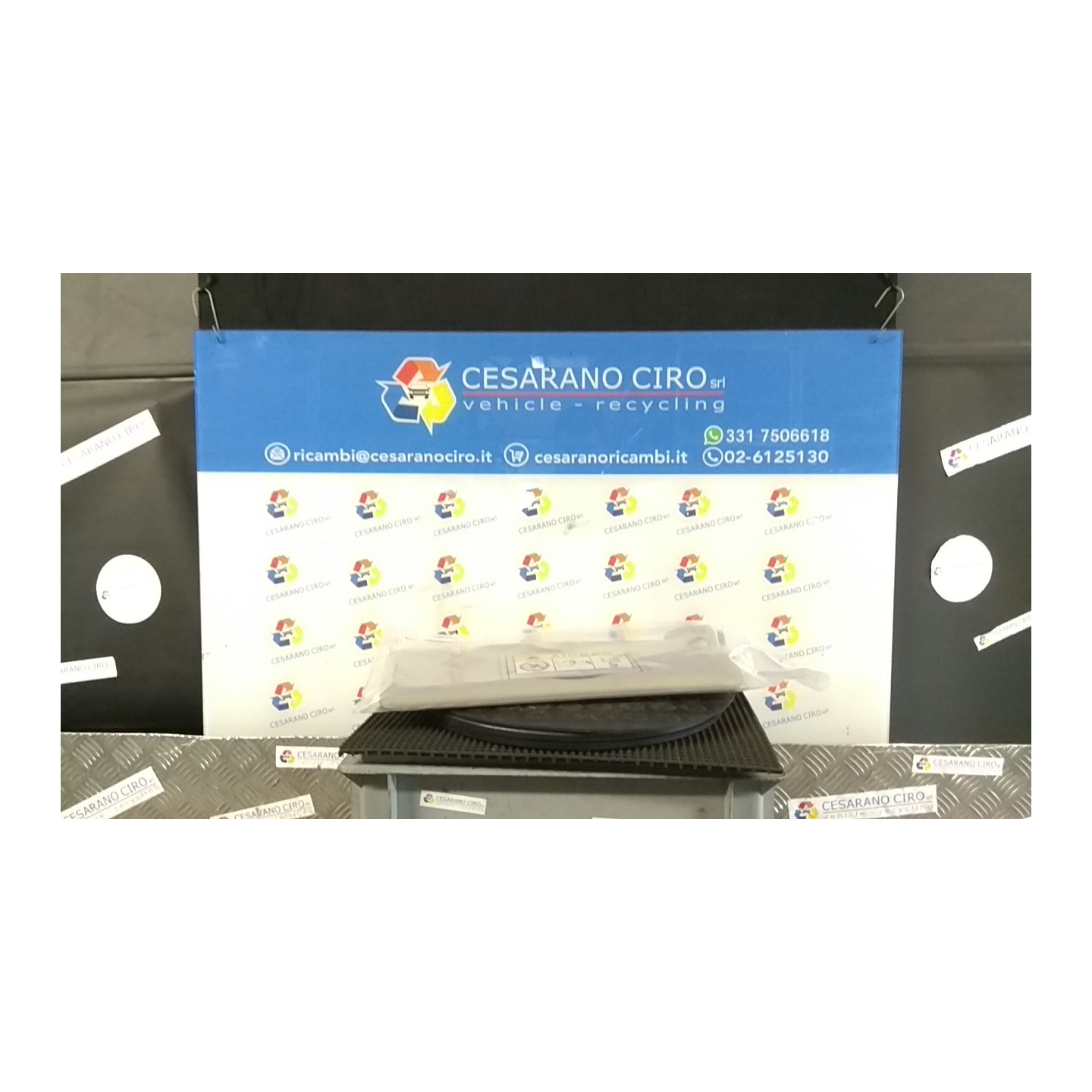 ALETTA PARASOLE PARABREZZA DX. 065 RENAULT CAPTUR (04/13-09/17) K9KE6 964003555R