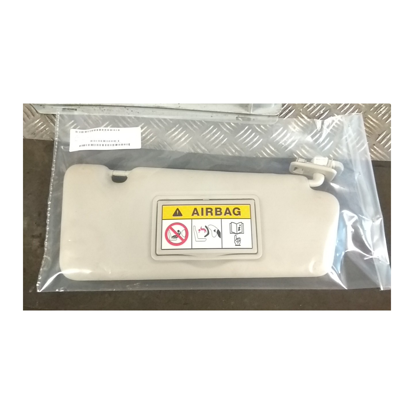 ALETTA PARASOLE PARABREZZA DX. 065 RENAULT CAPTUR (04/13-09/17) K9KE6 964003555R