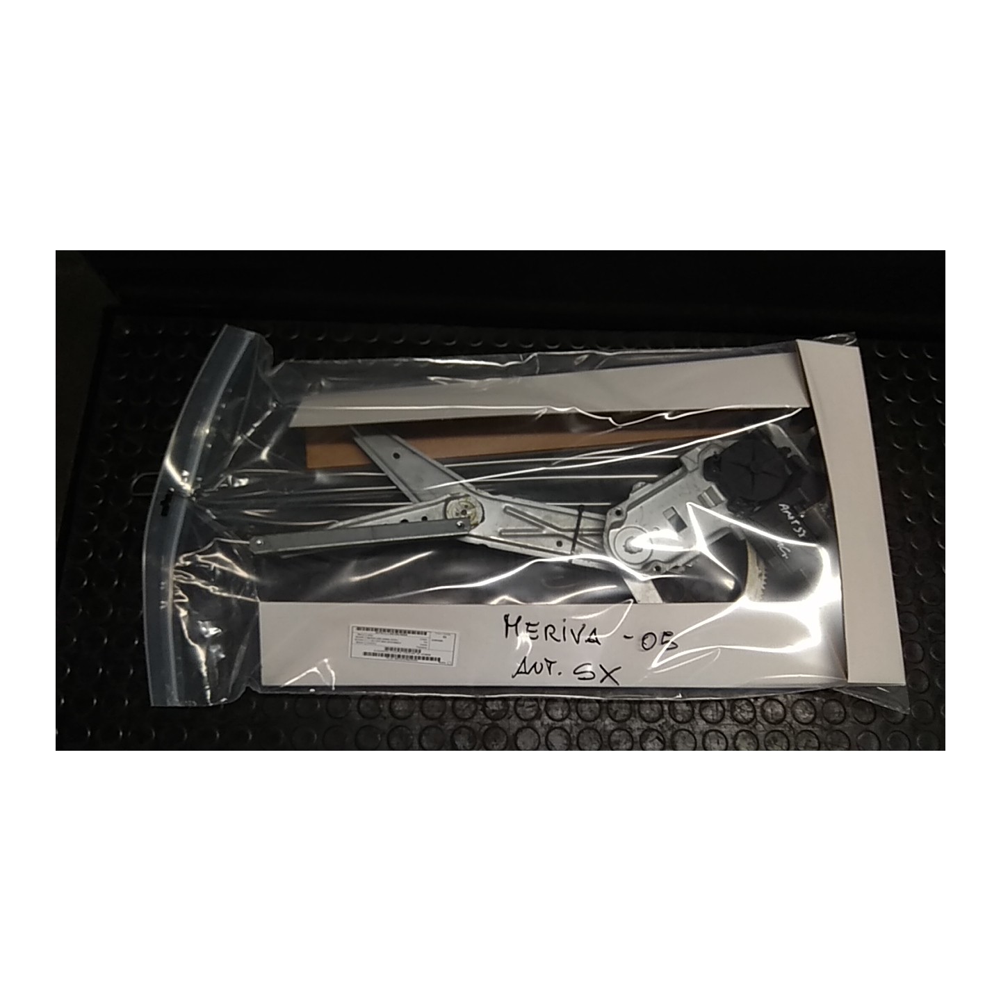 ALZACRISTALLO ELETTR. PORTA ANT. SX. 026 OPEL MERIVA (X03) (03/03-12/10) Z17DTH 93186830