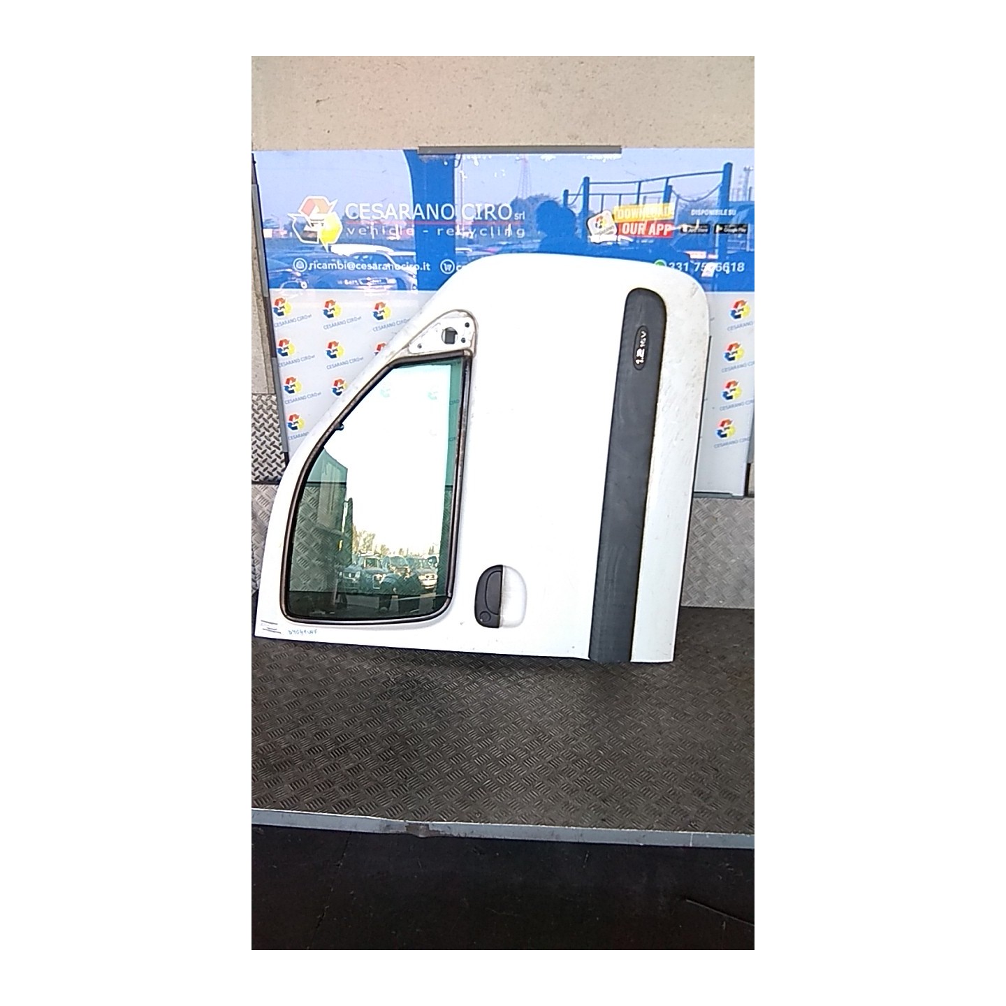 PORTA ANT. DX. 150 RENAULT KANGOO (04/03-03/09) D4FF7 7751471746