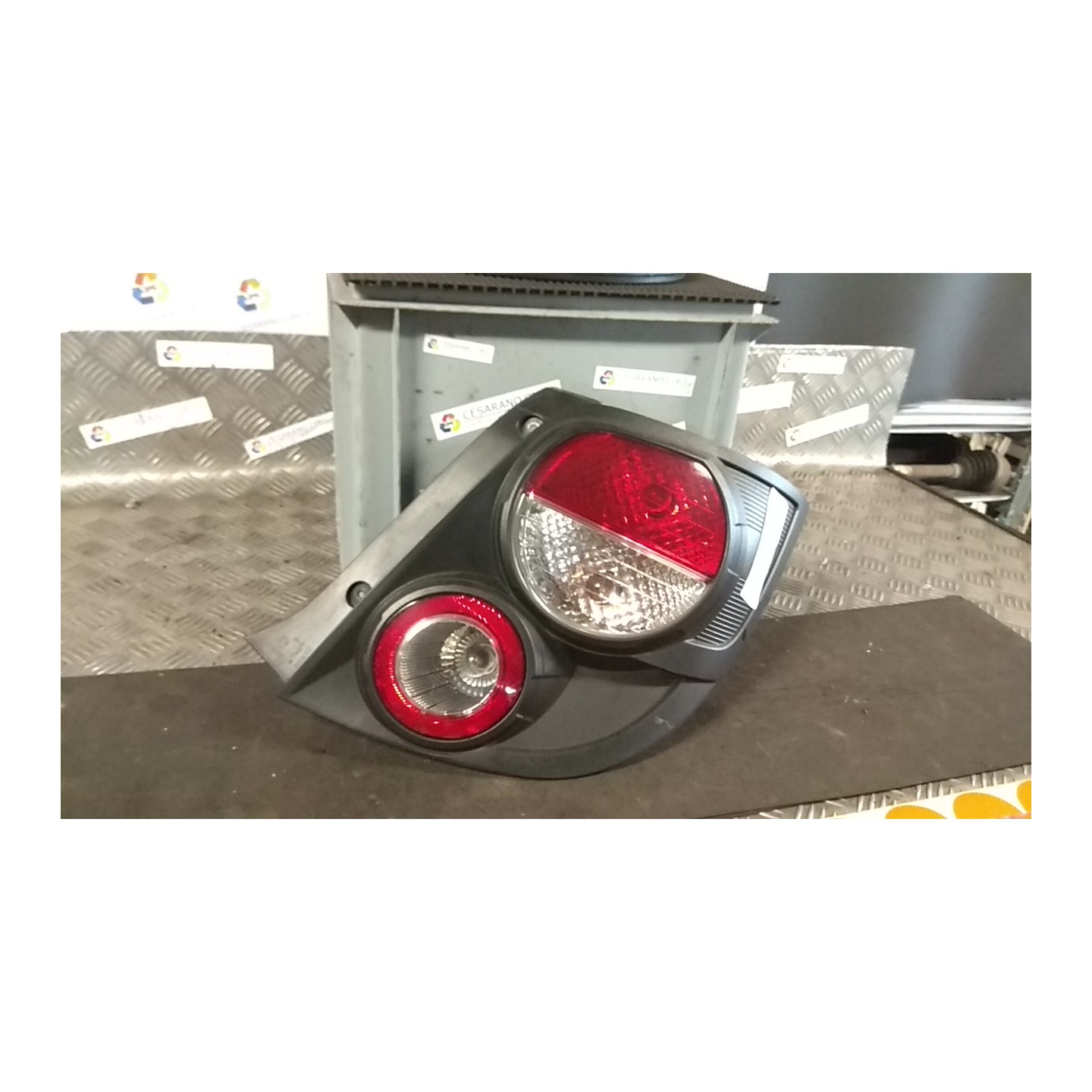 FANALE POST. DX. 103 CHEVROLET (DAEWOO) AVEO (T300) (05/11-) A12XER 96831068