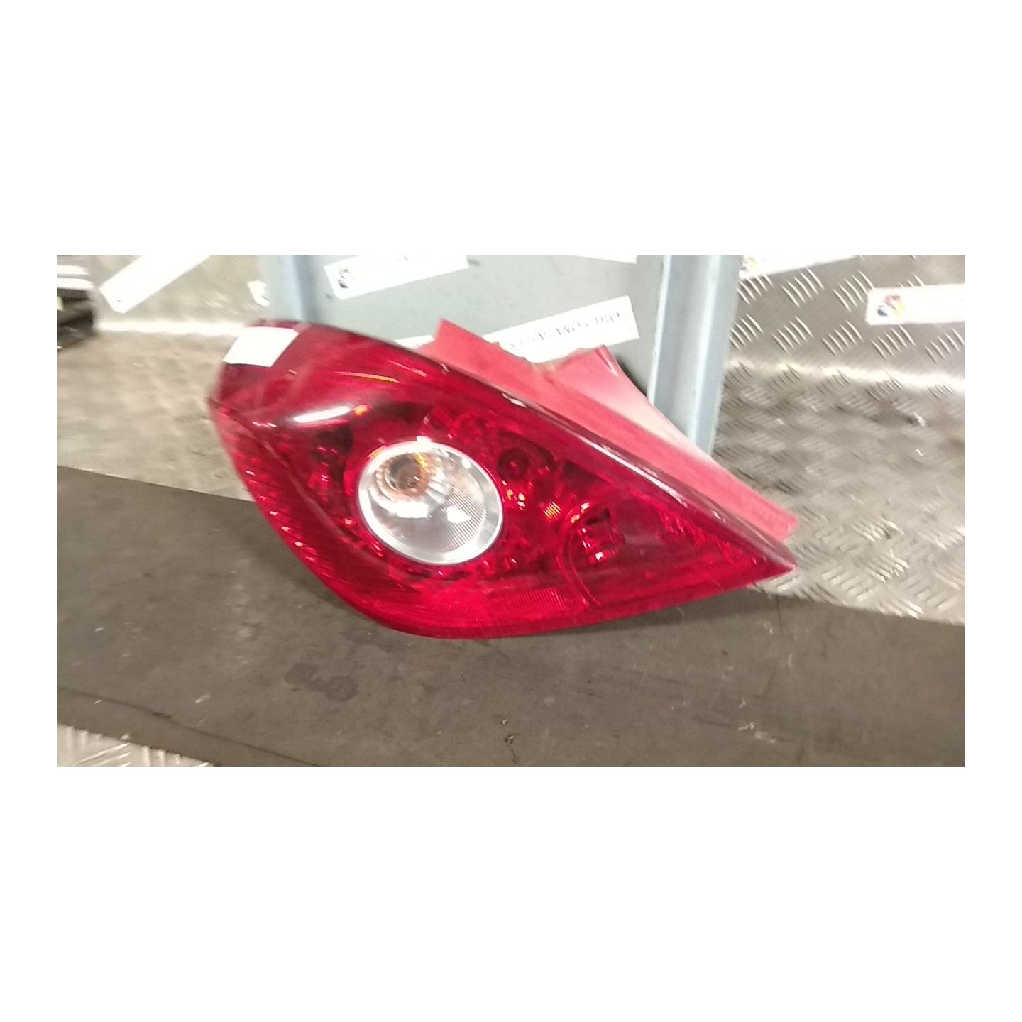 FANALE POST. SX. 058 OPEL CORSA (S07) (07/06-02/11) Z12XEP 93189092