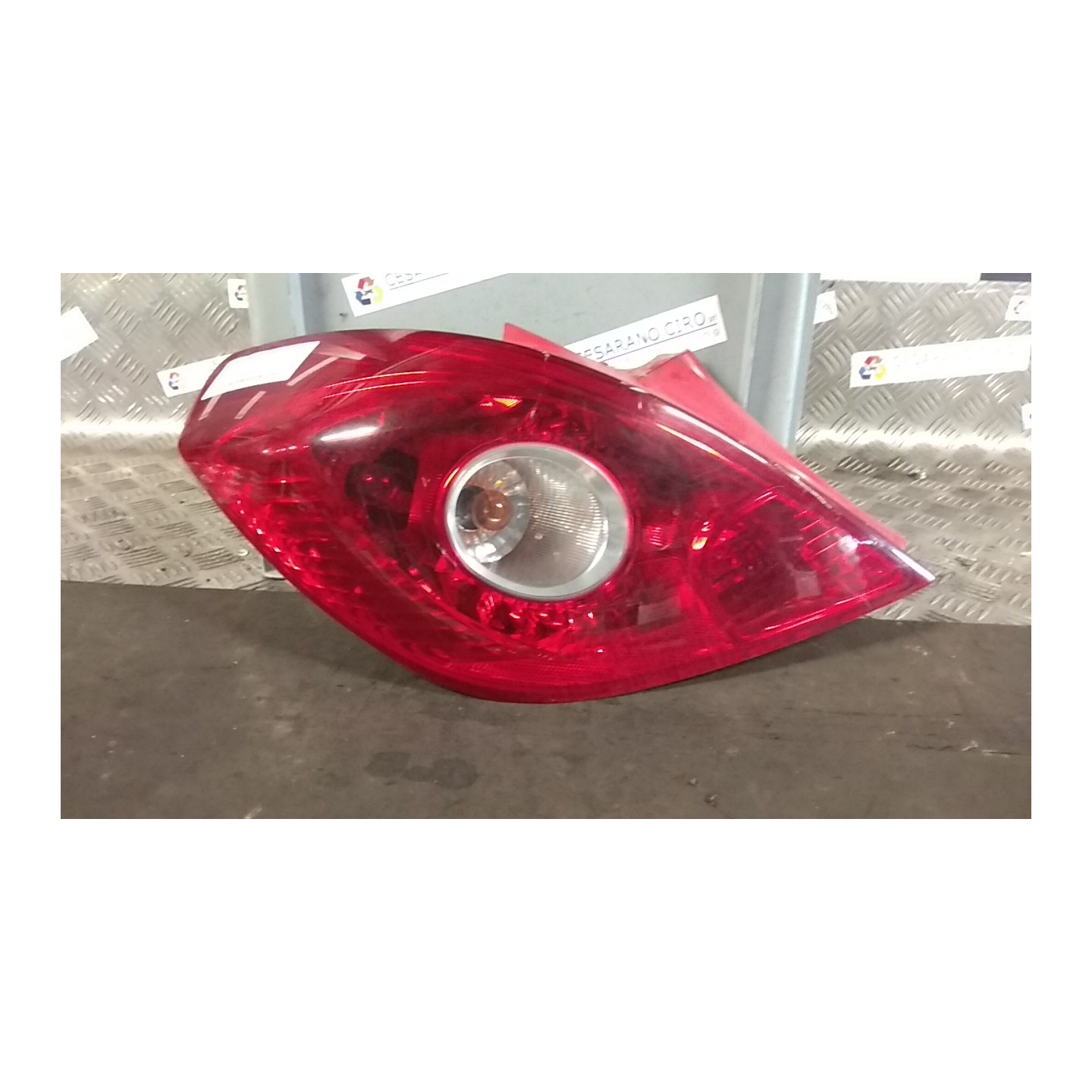 FANALE POST. SX. 058 OPEL CORSA (S07) (07/06-02/11) Z12XEP 93189092