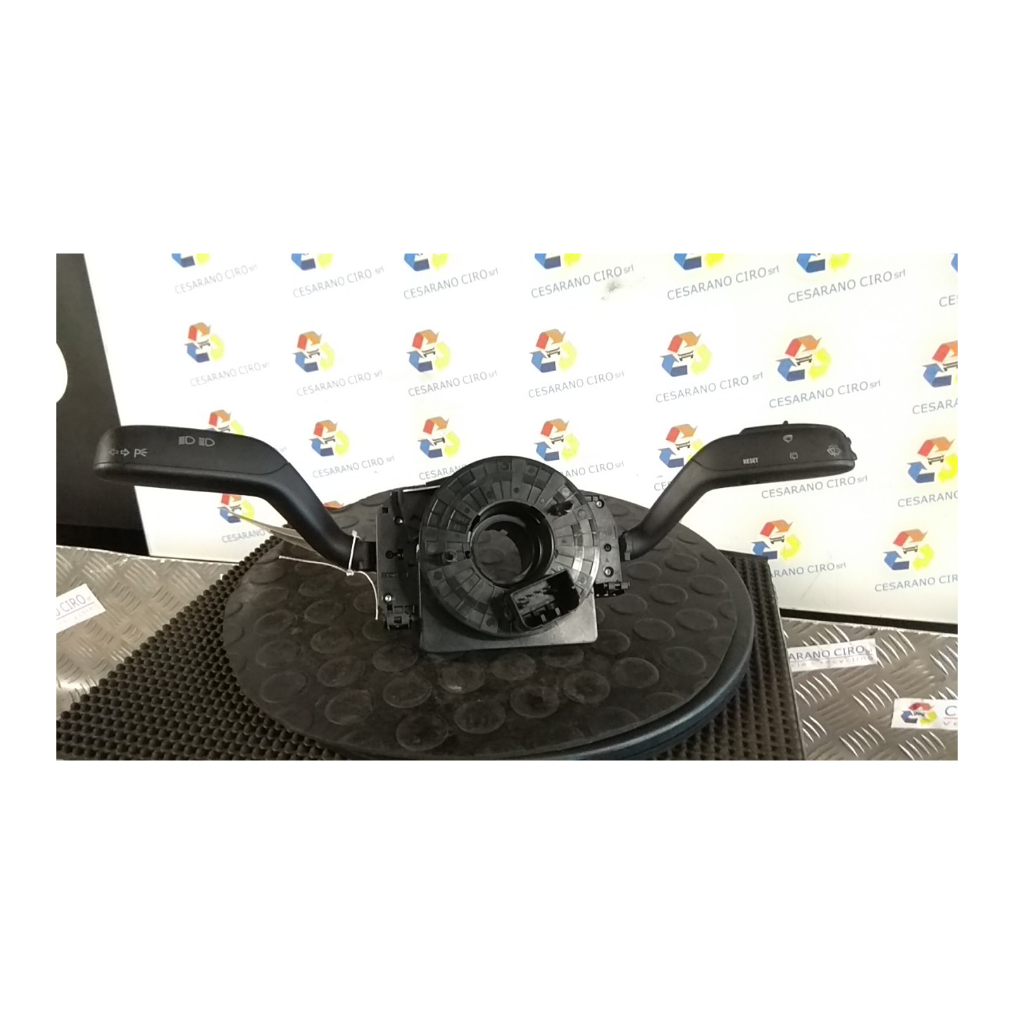 DEVIOGUIDASGANCIO 030 SKODA ROOMSTER (5J) (03/10-) CBZ 6Q0959653B