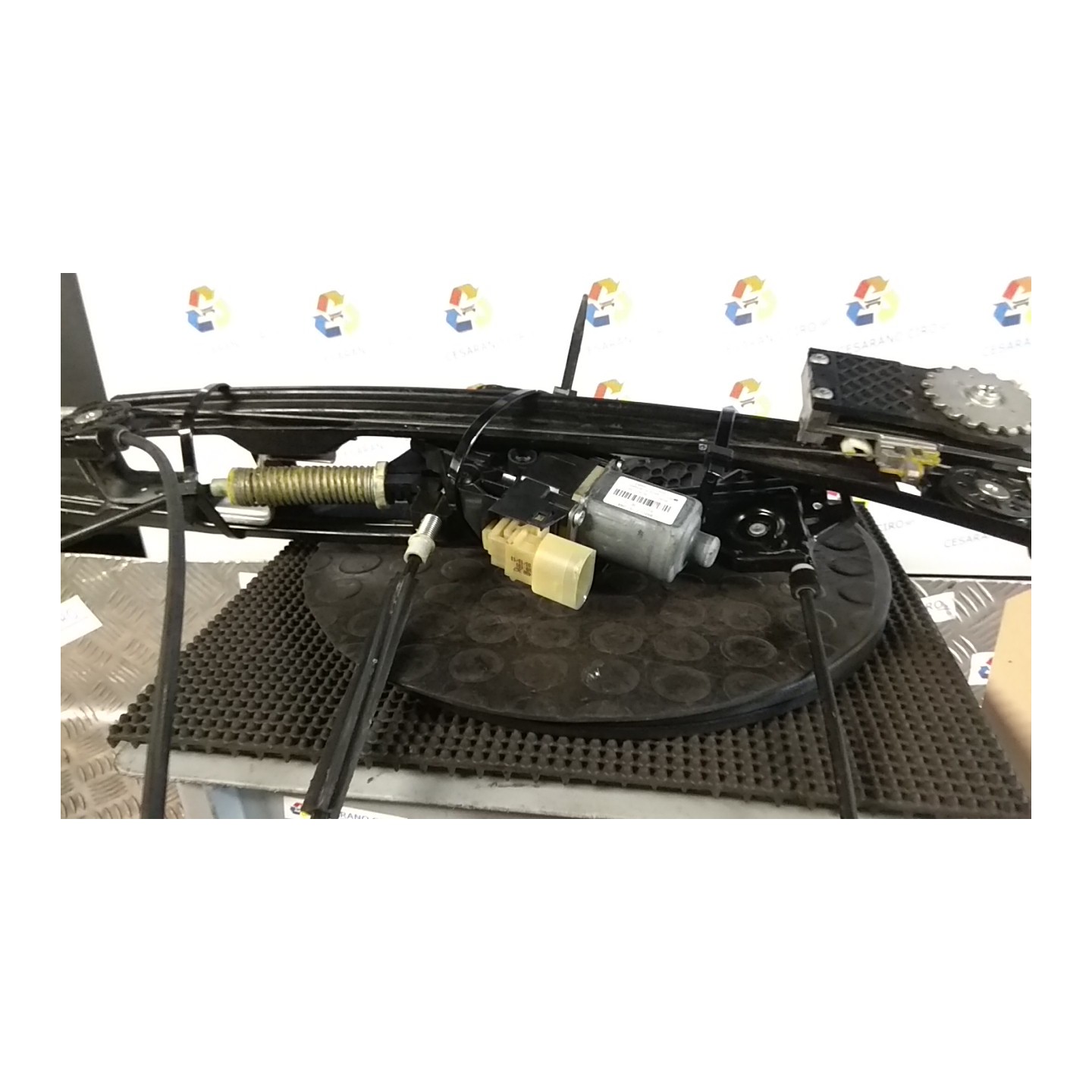 ALZACRISTALLO ELETTR. PORTA ANT. DX. 045 MINI MINI (R56) (08/10-06/14) N47C16A 51332756084