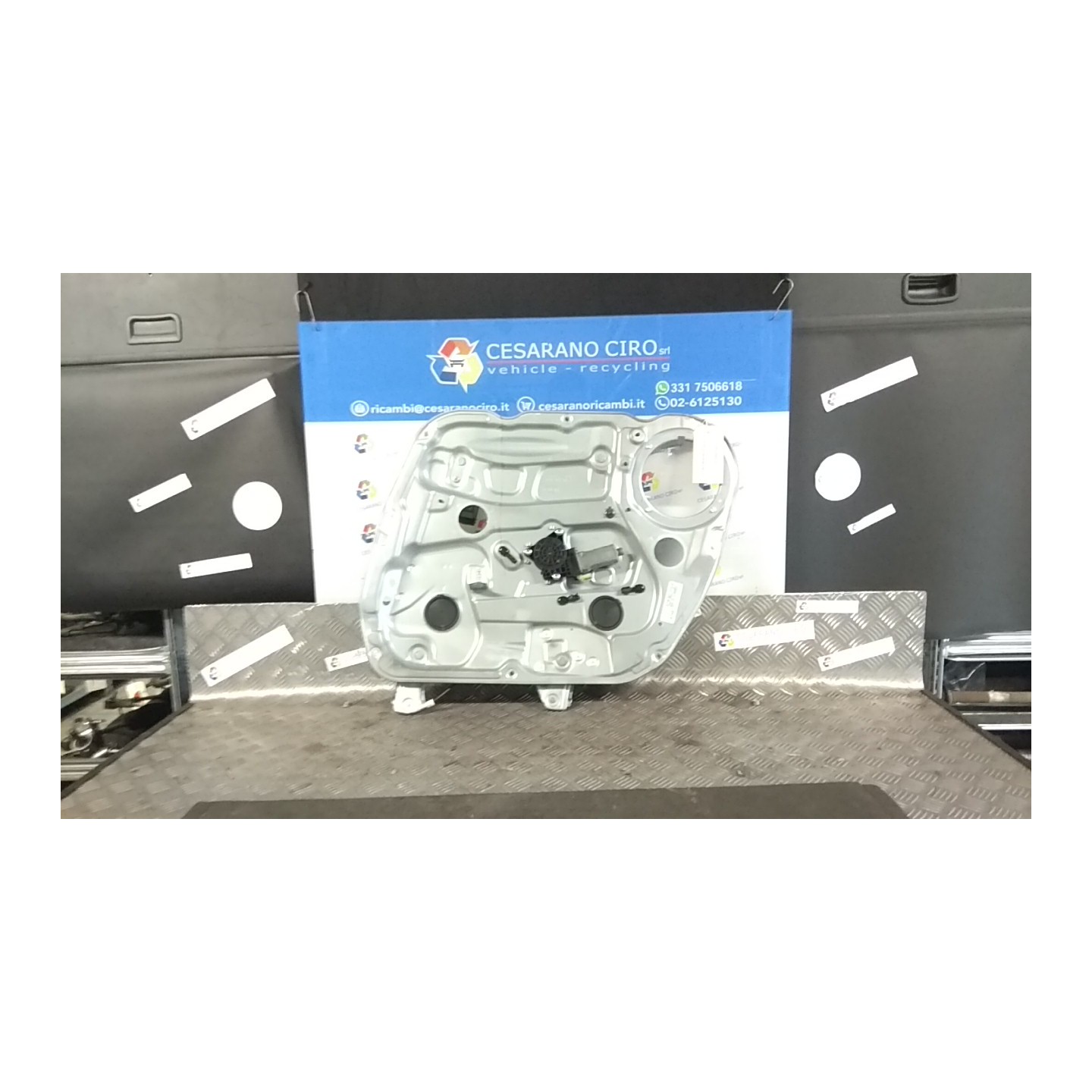 ALZACRISTALLO ELETTR. PORTA ANT. 06-06- DX. 013 KIA CARENS 2A SERIE (11/06-05/10) D4EA 824021D010
