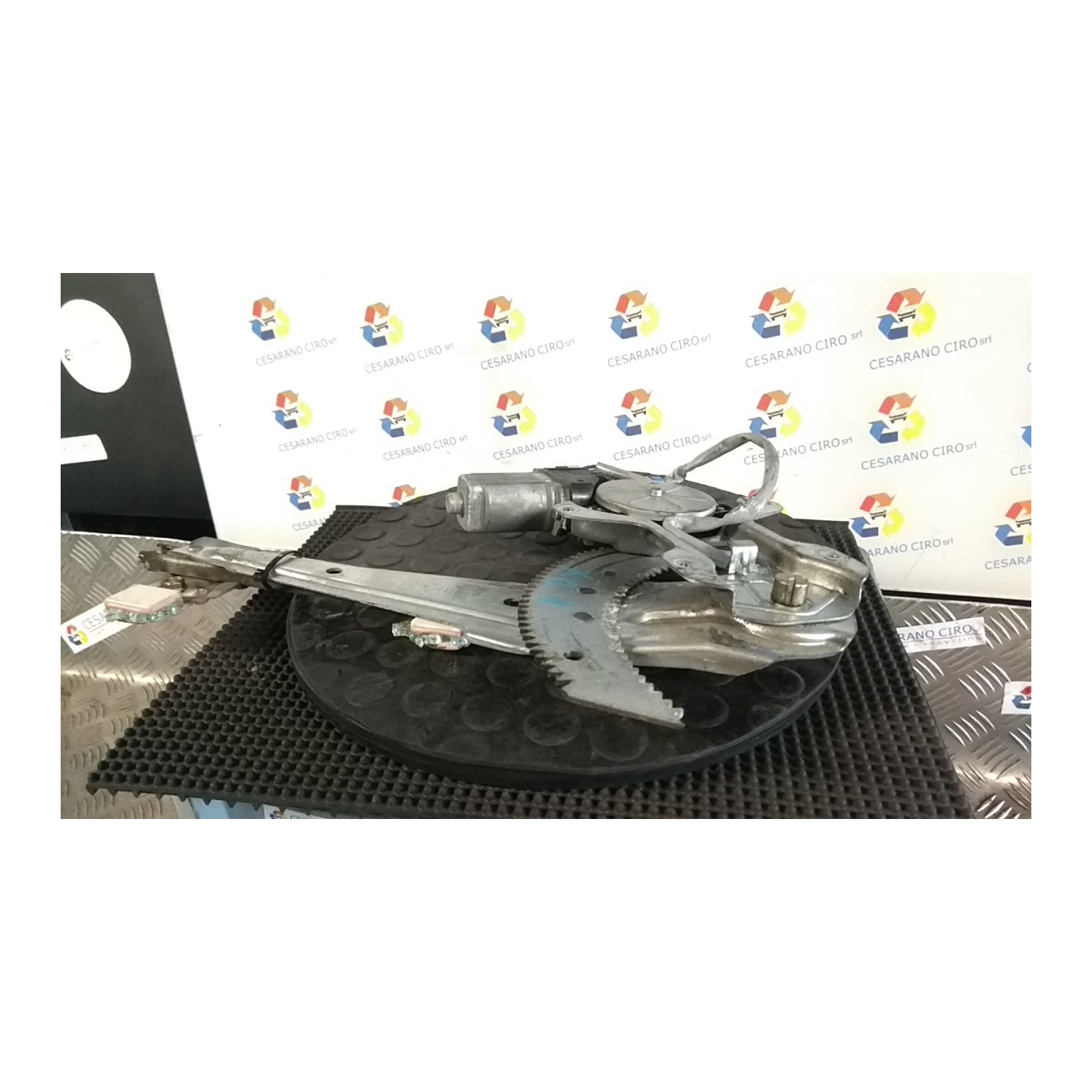 ALZACRISTALLO ELETTR. PORTA POST. DX. 103 HONDA CR-V 1A SERIE (05/97-03/02) B20Z1 72711S10J01
