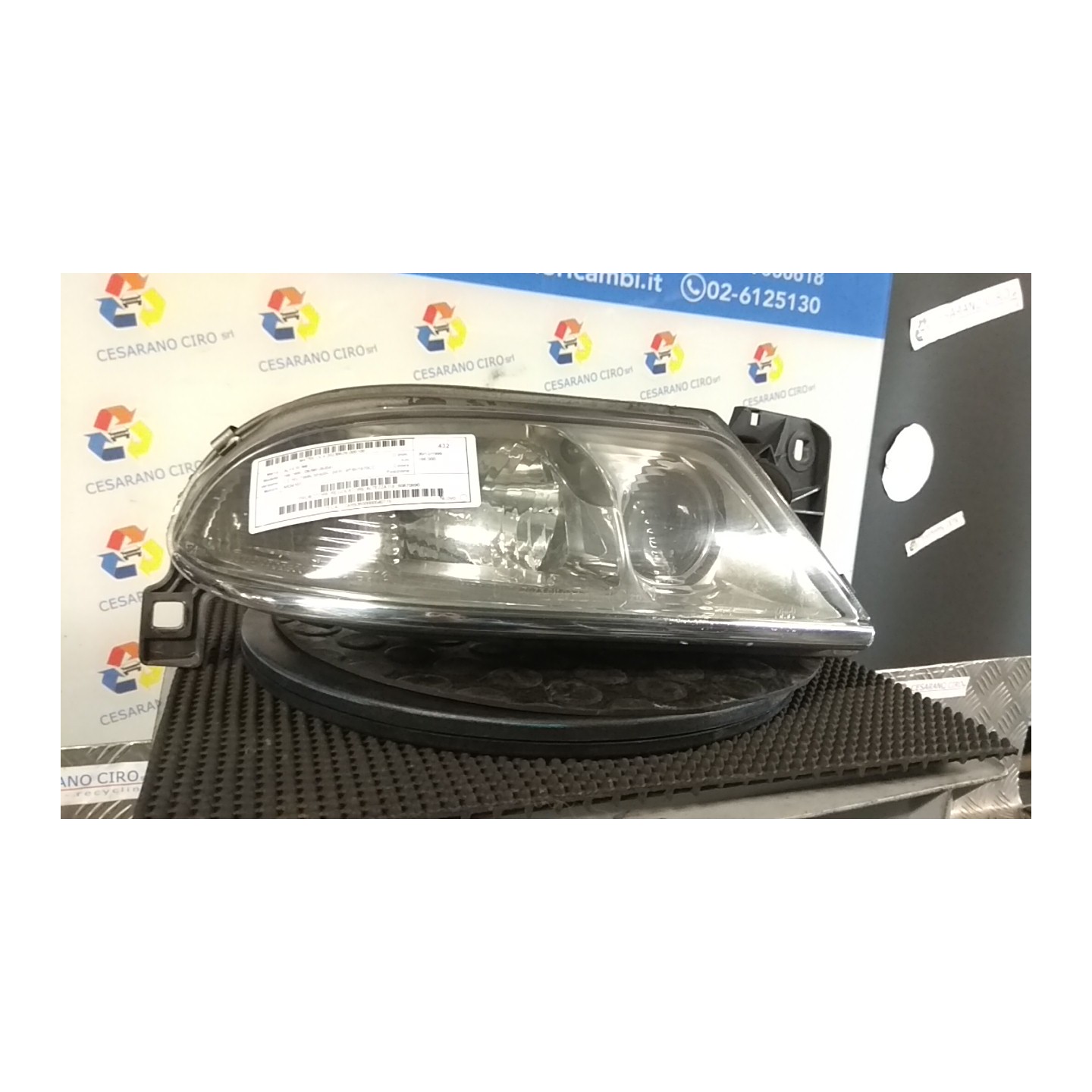 PROIETTORE REGOLATORE ALTEZZA DX. 100 ALFA ROMEO 166 (W9) (06/98-05/04) AR34103 60670890