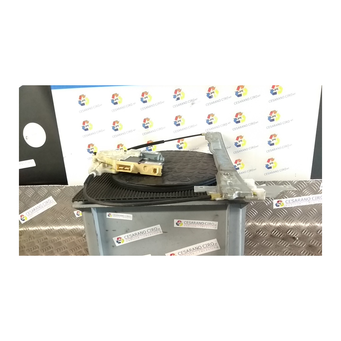 ALZACRISTALLO ELETTR. PORTA ANT. DX. 012 CITROEN C4 (11/04-10/10) NFU 9222R1