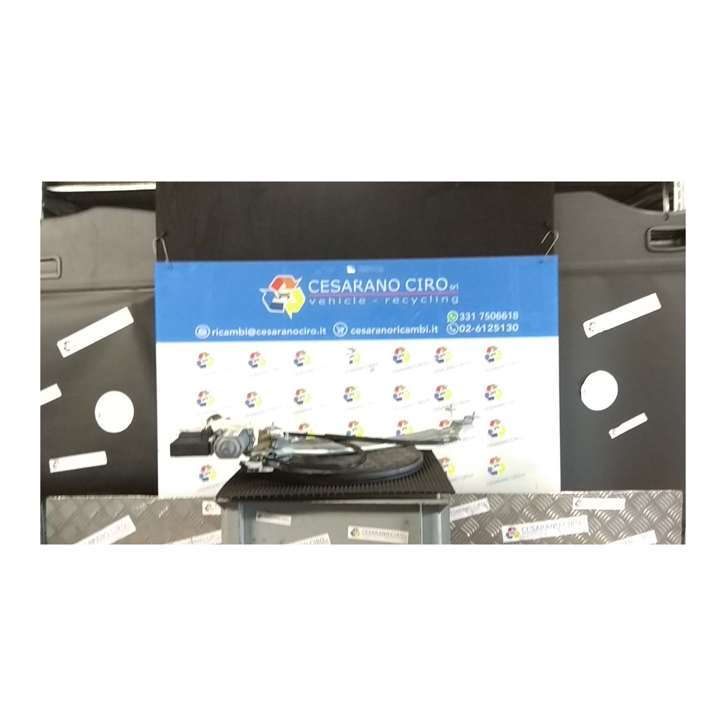 ALZACRISTALLO PORTA POST. SX. 033 RENAULT MEGANE 3A SERIE (02/12-09/14) K9KR8 827210003R