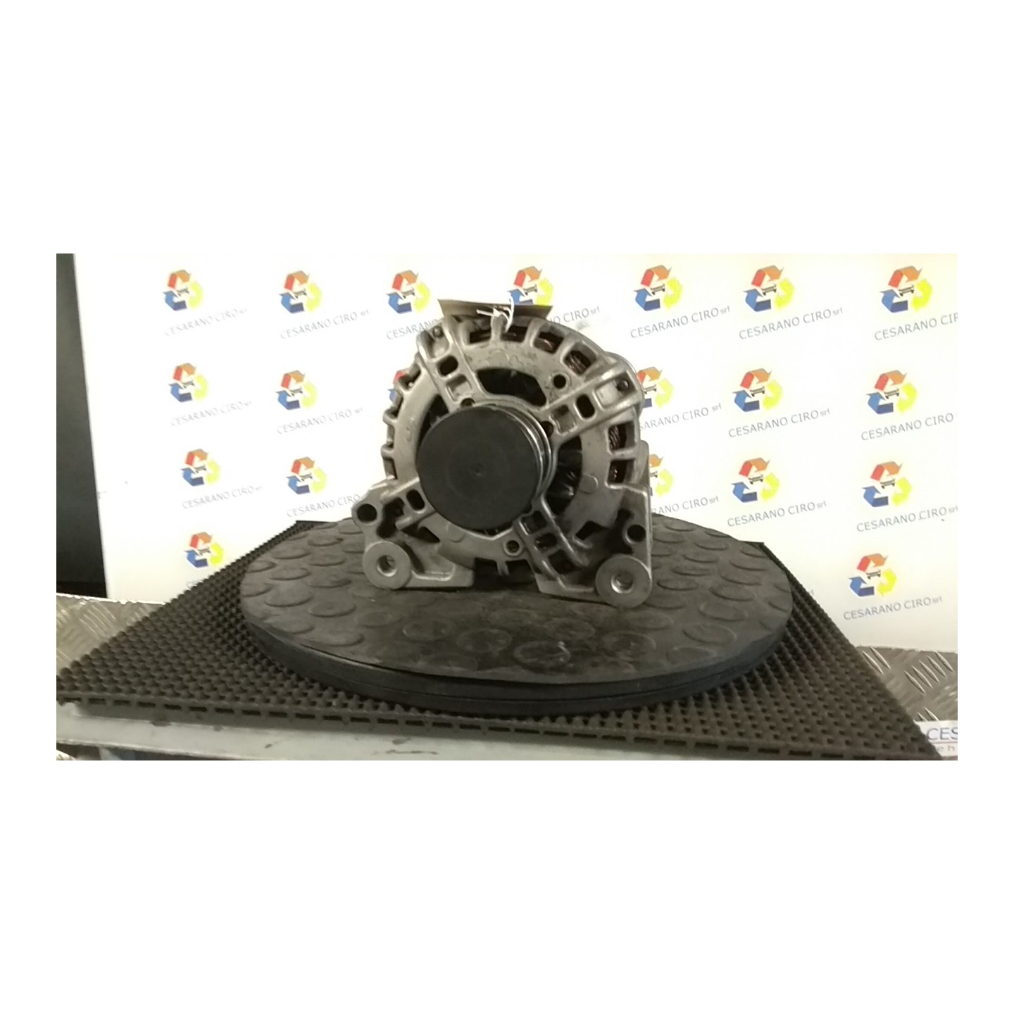 ALTERNATORE BOSCH 110AMP ROTAZ. 100 VOLKSWAGEN POLO (6C) (03/14-02/18) CHY 04C903023HX