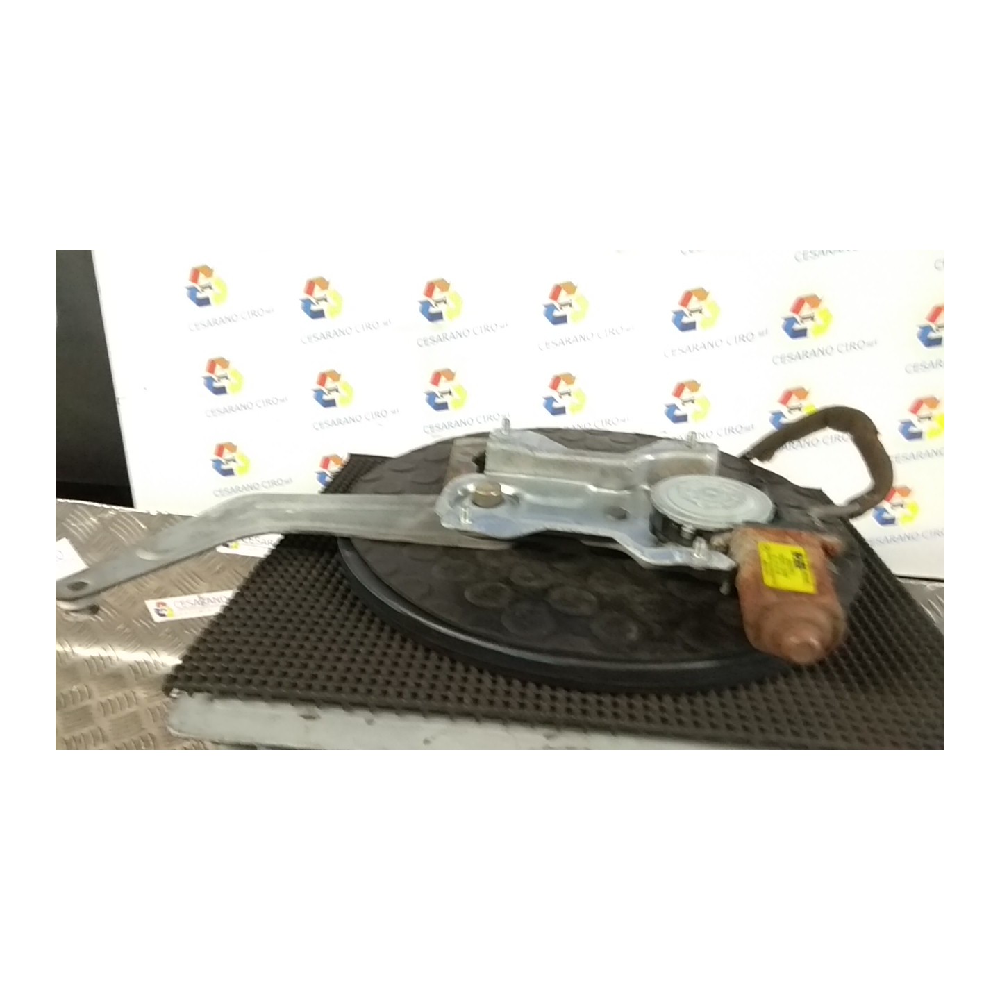 ALZACRISTALLO ELETTR. PORTA POST. DX. 060 KIA RIO 1A SERIE (11/00-12/05) A5D 0K30C7256X
