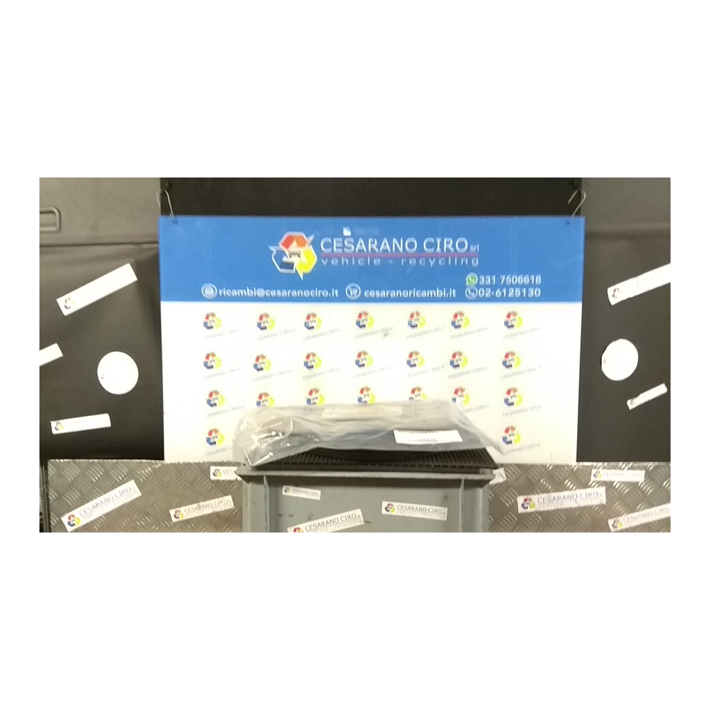 ALETTA PARASOLE PARABREZZA C/ILLUMIN DX. 001 CITROEN C3 1A SERIE (02/02-12/05) 8HY 8143GS