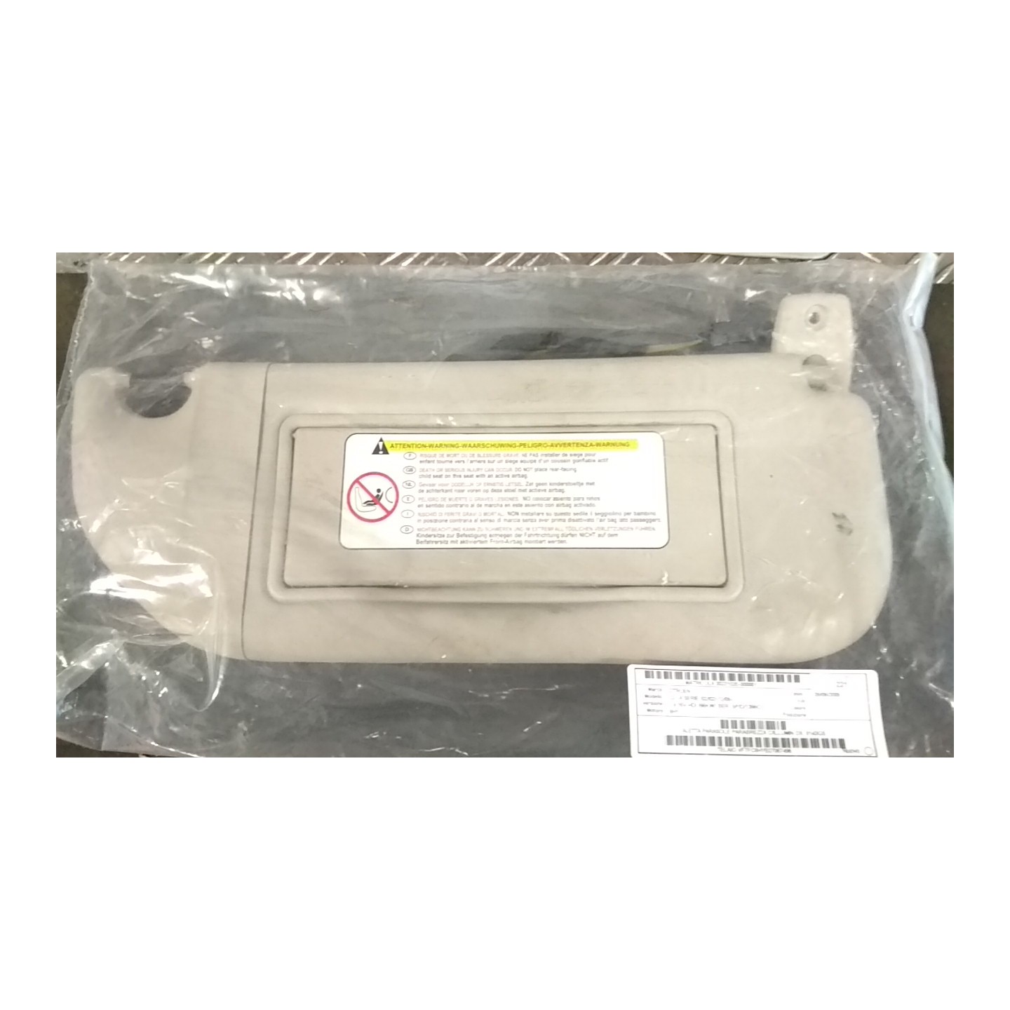 ALETTA PARASOLE PARABREZZA C/ILLUMIN DX. 001 CITROEN C3 1A SERIE (02/02-12/05) 8HY 8143GS