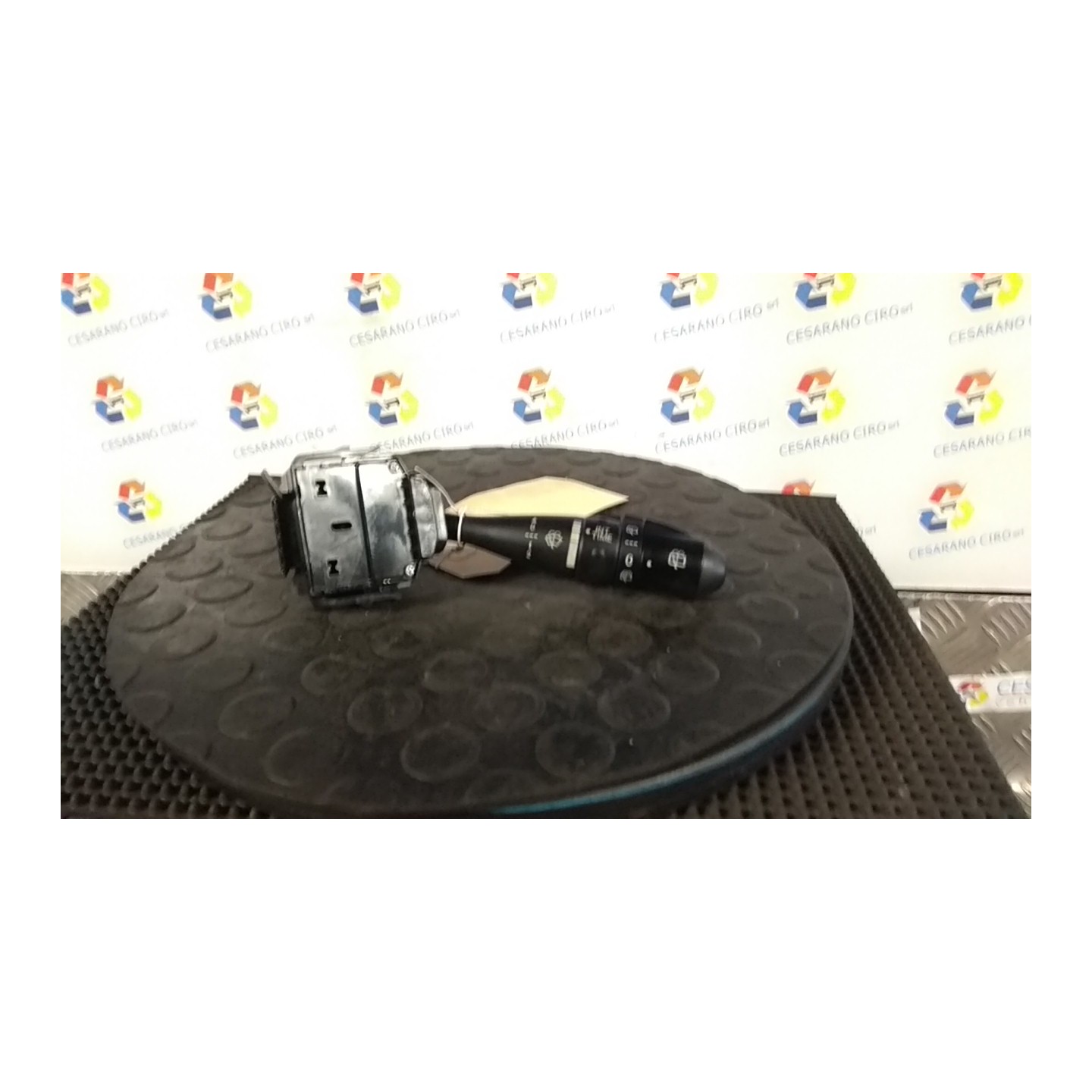 BLOCCO COMANDI TERGICRISTALLI NERO 008 MITSUBISHI COLT 7A SERIE (06/04-12/09) 134910 MN164702XA