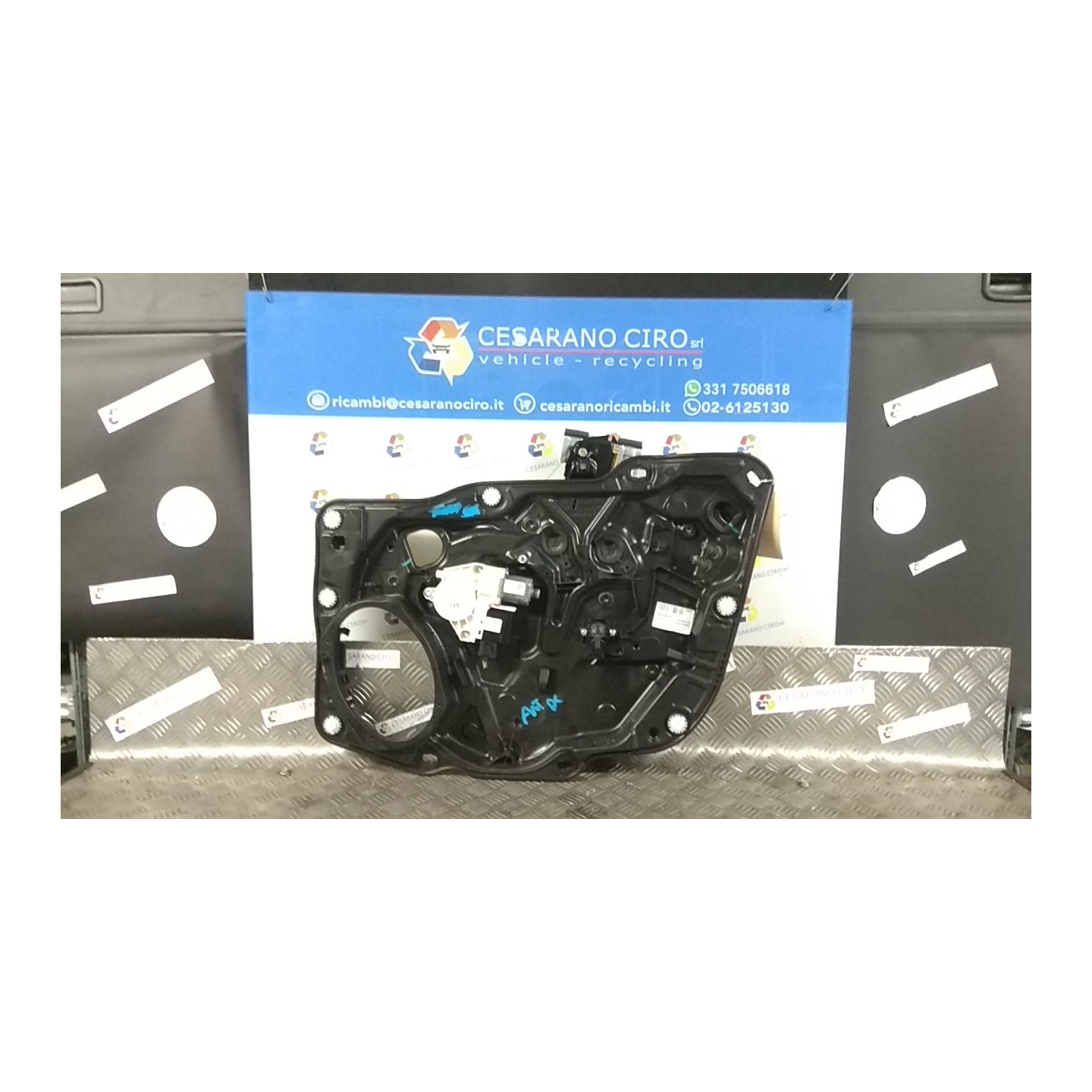 ALZACRISTALLO ELETTR. PORTA ANT. DX. 051 JEEP RENEGADE (RE) (07/18-) 55282151 52137385