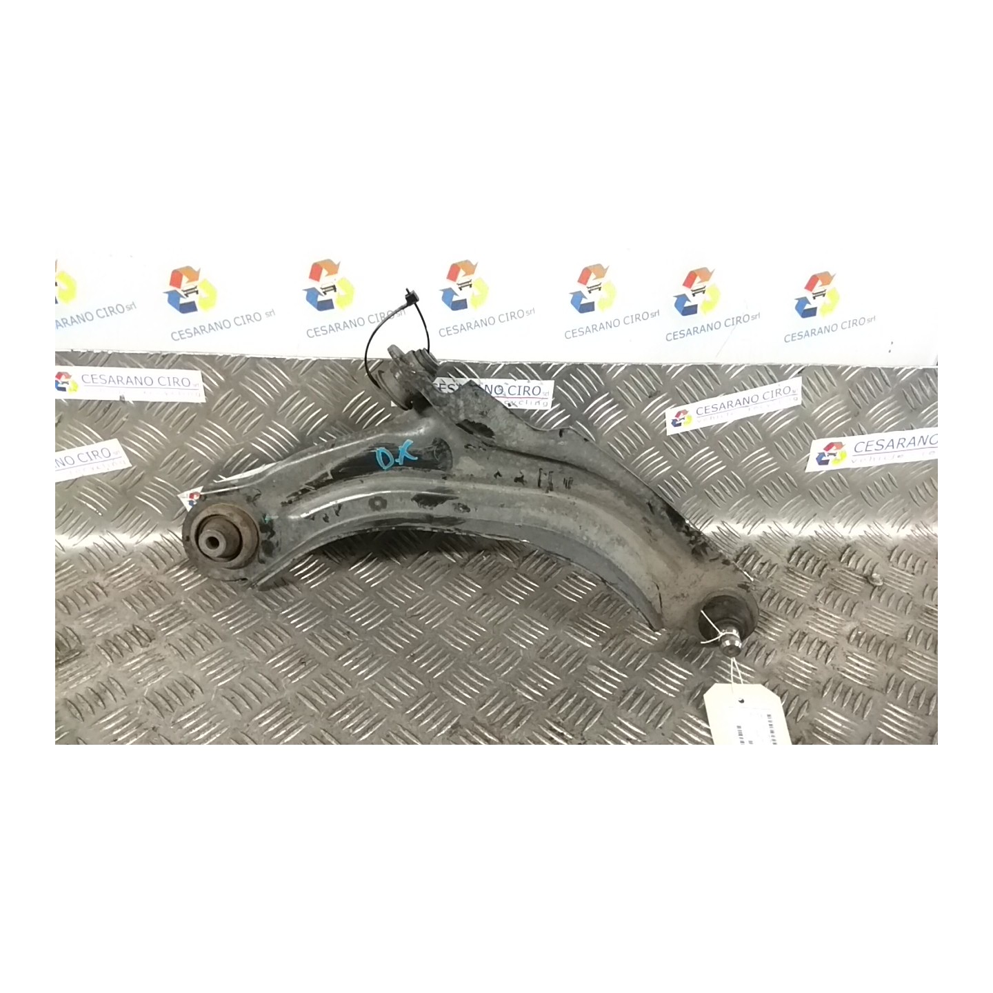 BRACCIO OSCILLANTE SOSP. ANT. DX. 081 RENAULT CLIO 4A SERIE (07/12-12/16) D4FD7 545046817R