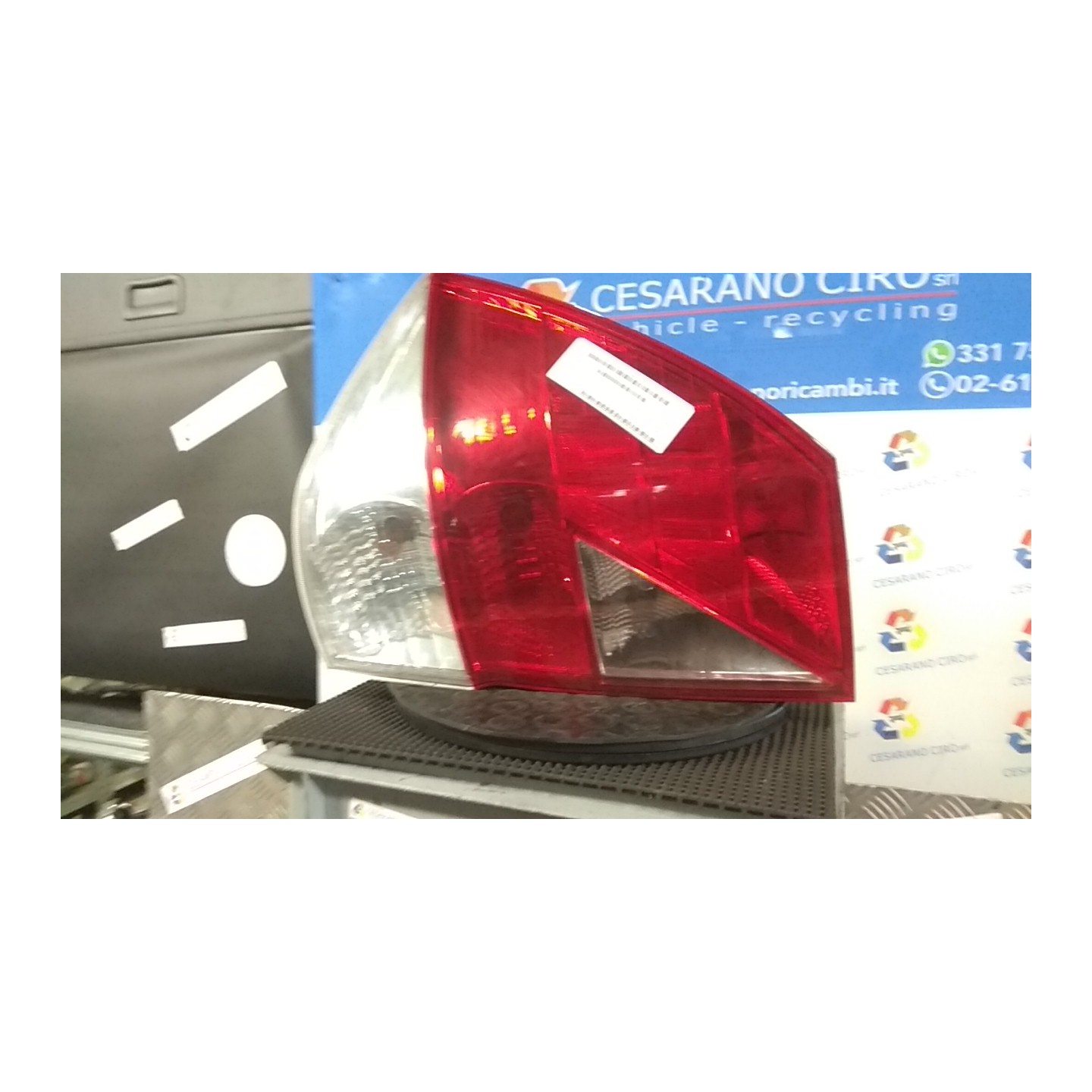 FANALE POST. DX. 101 HONDA FR-V (10/04-04/07) D17A2 33501SJDG01