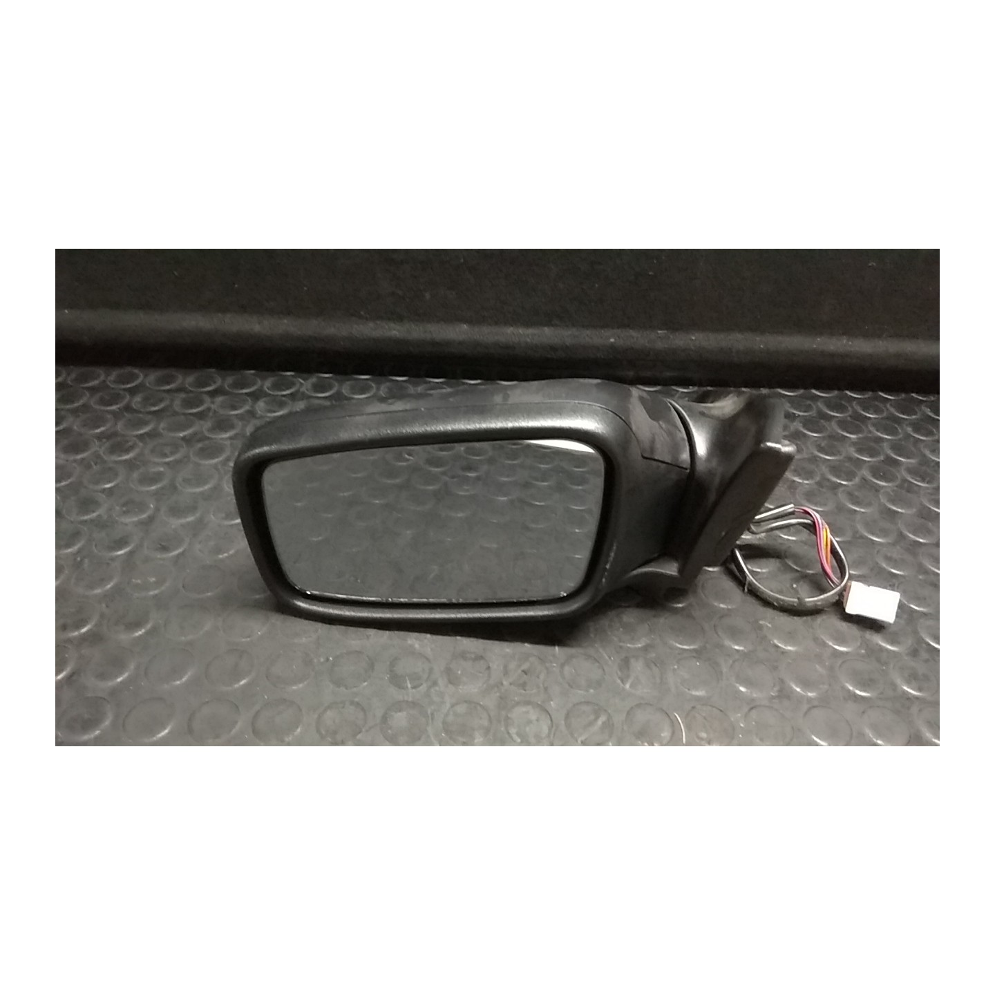 RETROVISORE EST. REGOLAZ. ELETTR. 01 SX. 006 VOLVO V40 (04/00-03/04) D4192T4 30623547