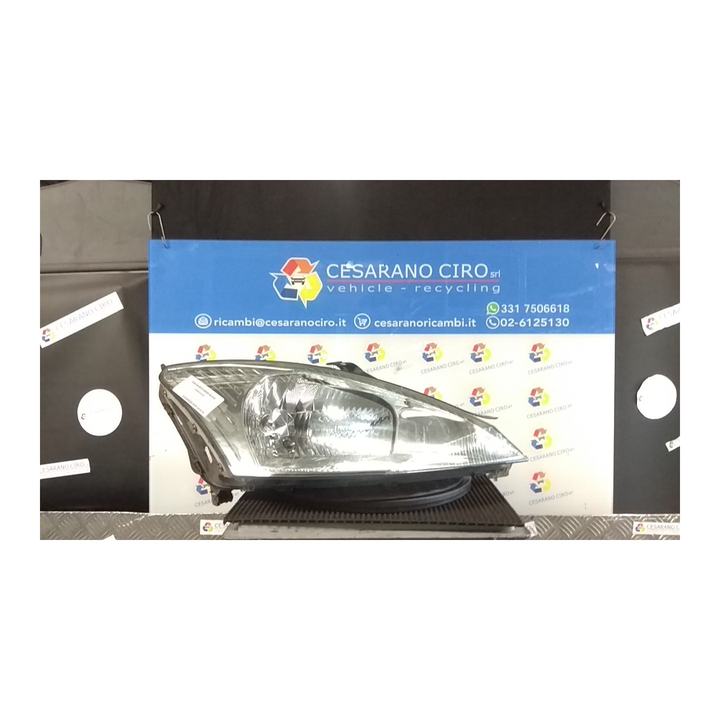 PROIETTORE C/REGOLAZ. MANUALE FARI DX. 092 FORD FOCUS (CAK) (10/98-03/02) FYDB 1152096