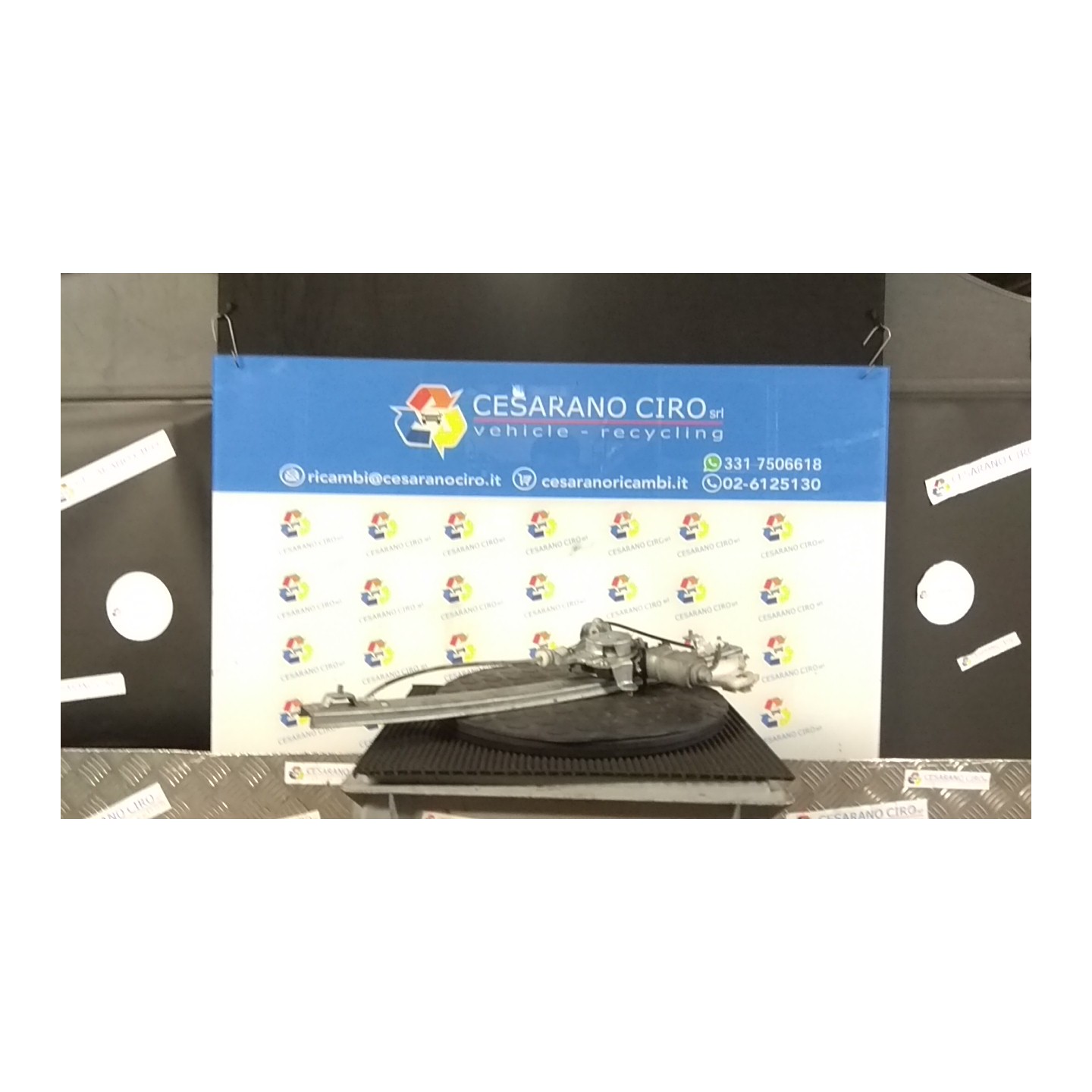 ALZACRISTALLO ELETTR. PORTA POST. DX. 107 HYUNDAI MATRIX (09/01-05/06) G4ED 8340417010