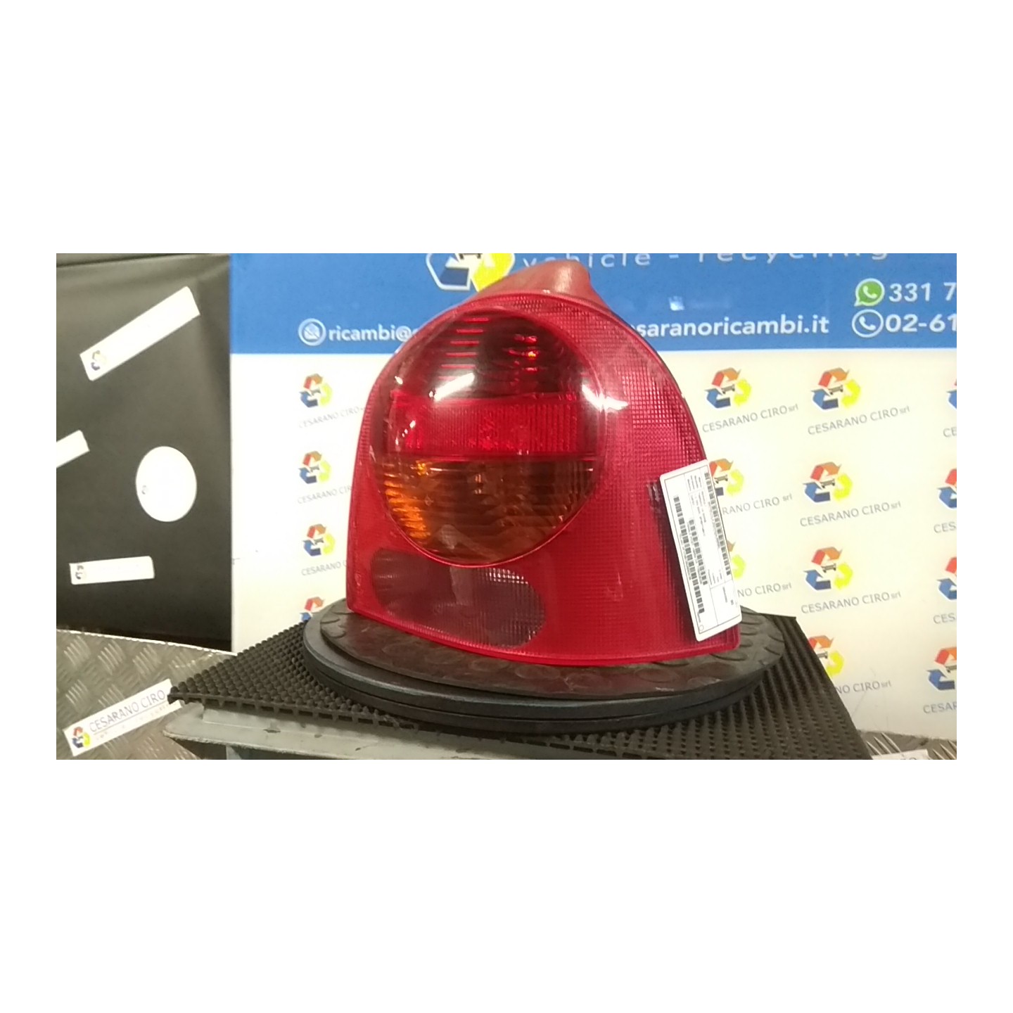 FANALE POST. 09/04 DX. 092 RENAULT TWINGO 1A SERIE (08/98-09/07) D4FA7 7700426320