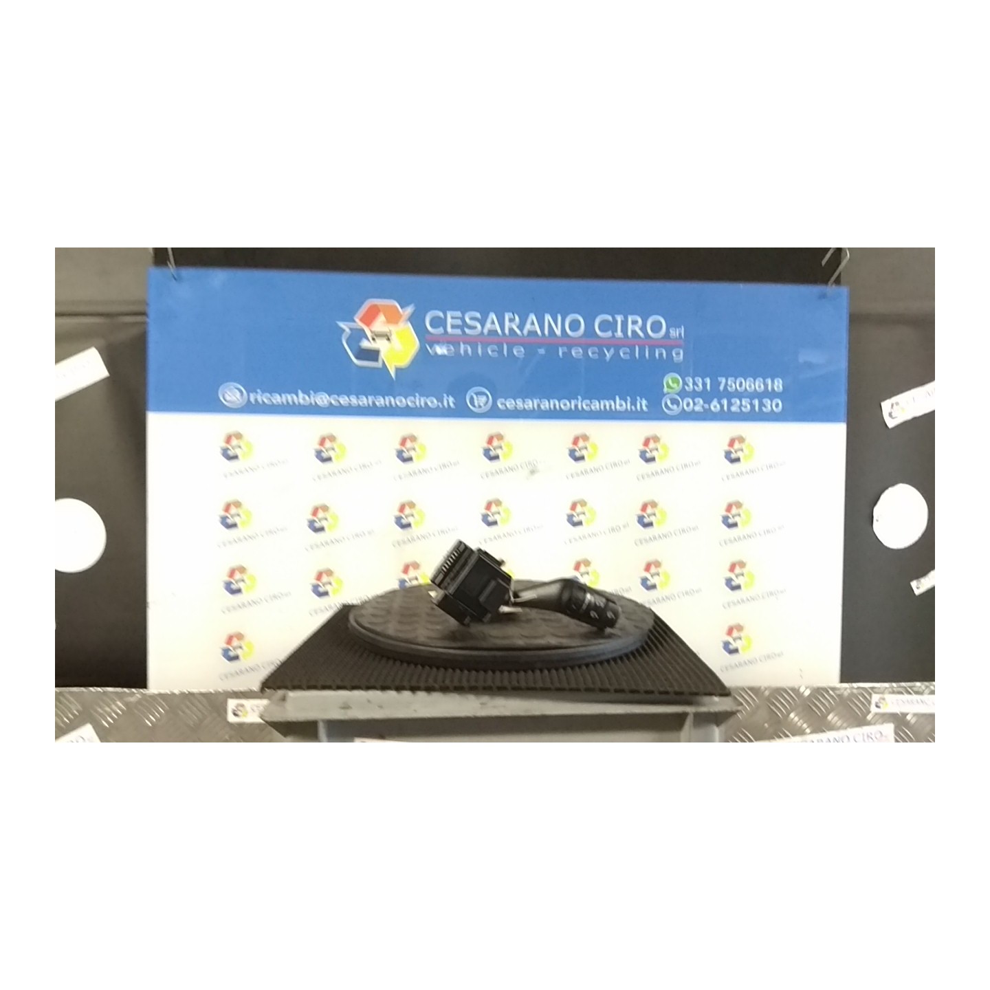 BLOCCO COMANDI TERGICRISTALLI 054 FORD KUGA (CBV) (04/08-09/13) G6DG 1350066