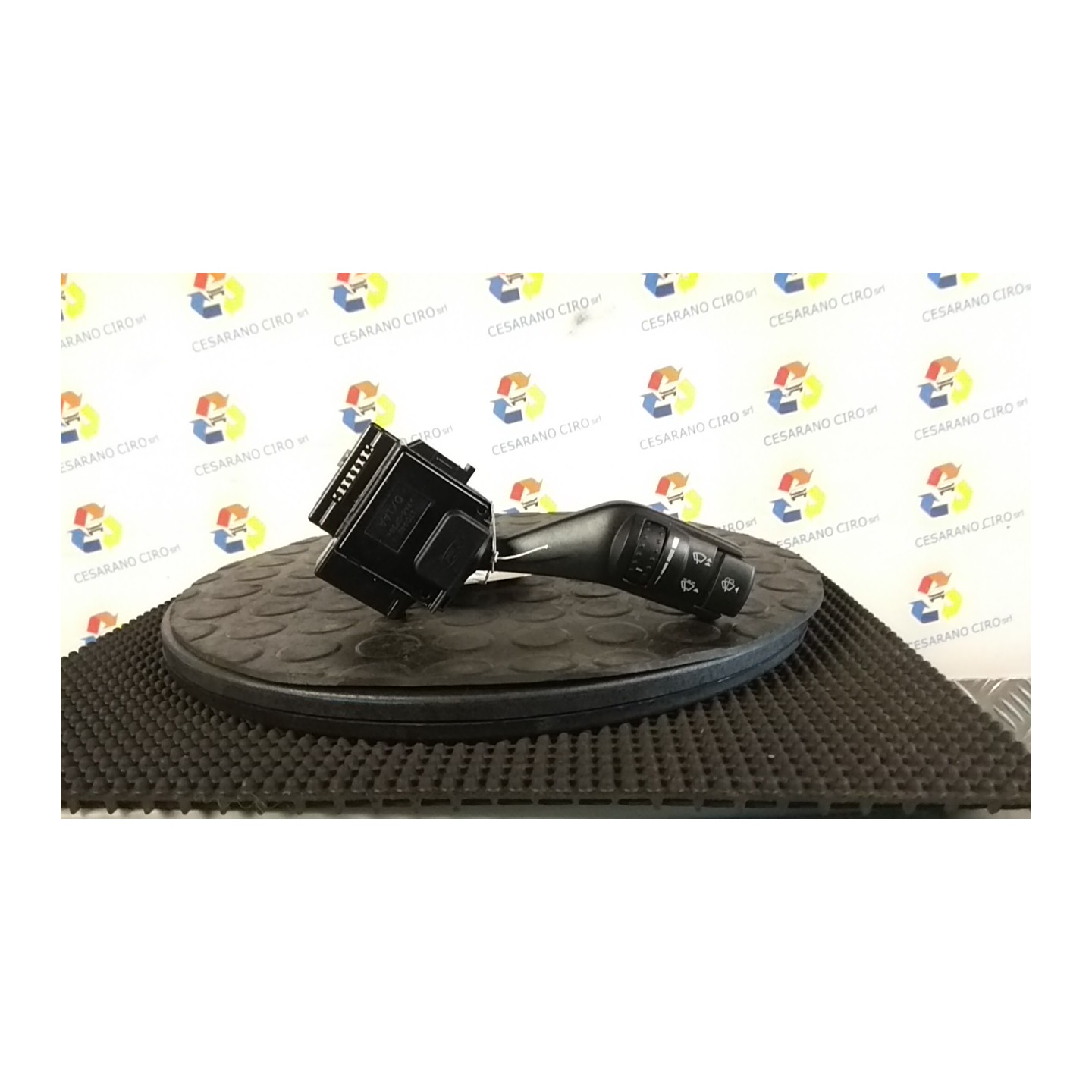 BLOCCO COMANDI TERGICRISTALLI 054 FORD KUGA (CBV) (04/08-09/13) G6DG 1350066