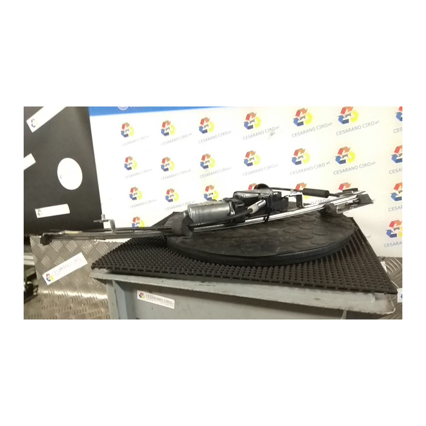 ALZACRISTALLO ELETTR. PORTA ANT. CON MOTORINO SX. 091 FIAT 600 (1E) (07/05-12/11) 187A1000 46512304