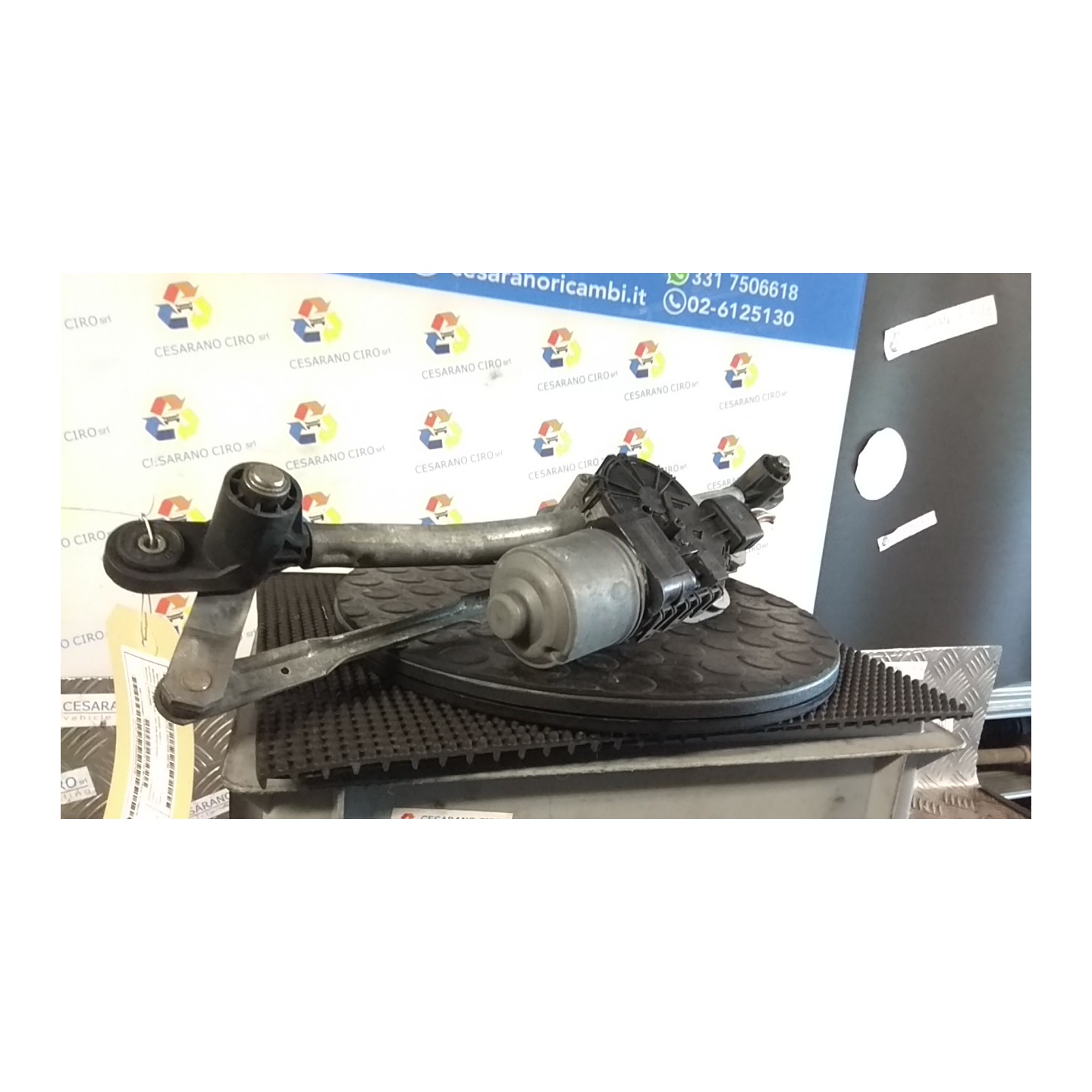 MECCANISMO TERGIPARABREZZA CON MOTORINO 169 FIAT CROMA (2T) (04/05-10/07) 939A2000 51708219