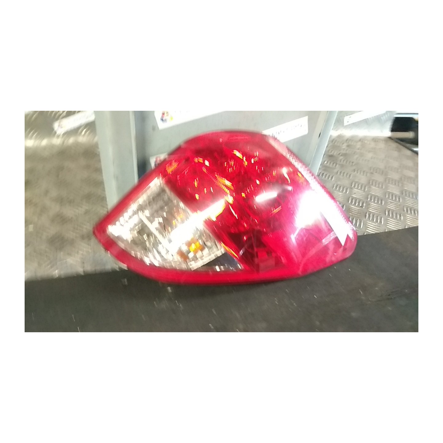 FANALE POST. DX. 205 TOYOTA RAV 4 3A SERIE (01/06-10/10) 2ADFHV 8155142120