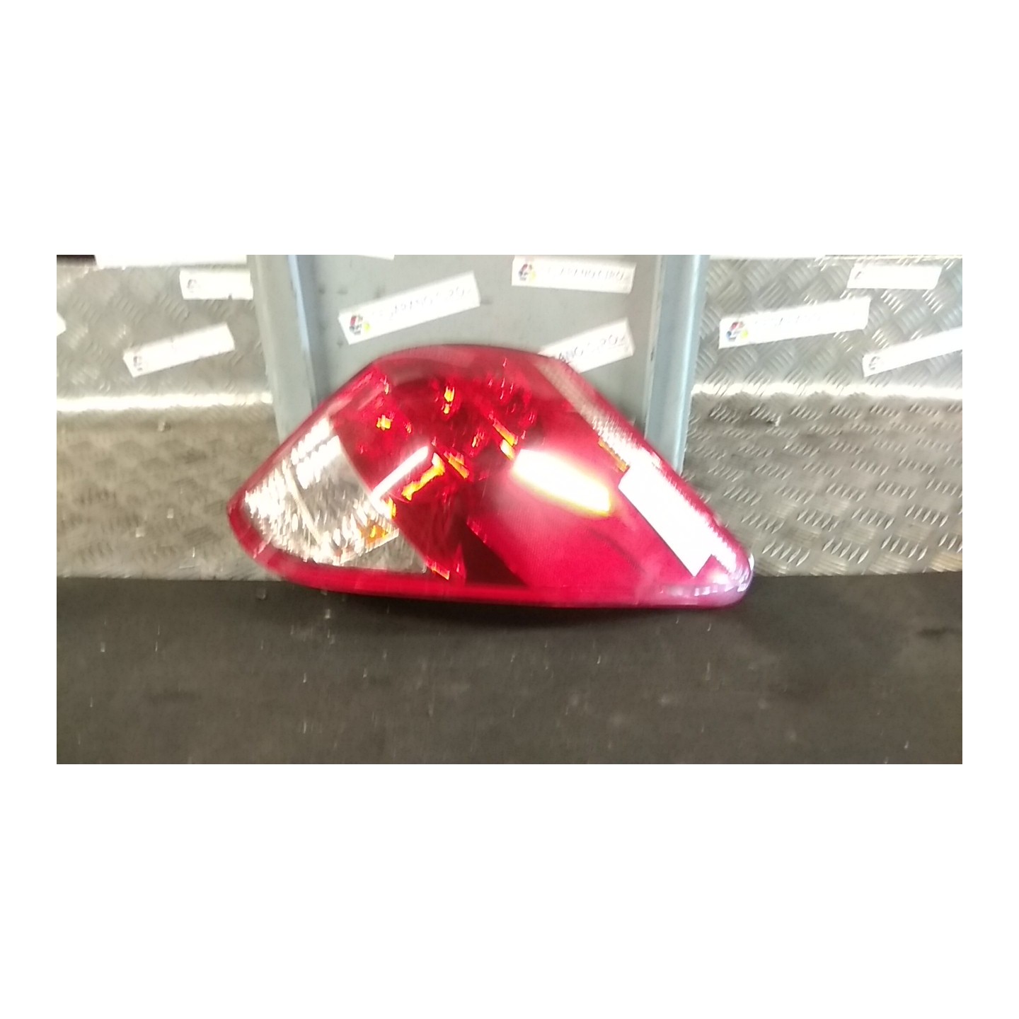 FANALE POST. DX. 205 TOYOTA RAV 4 3A SERIE (01/06-10/10) 2ADFHV 8155142120