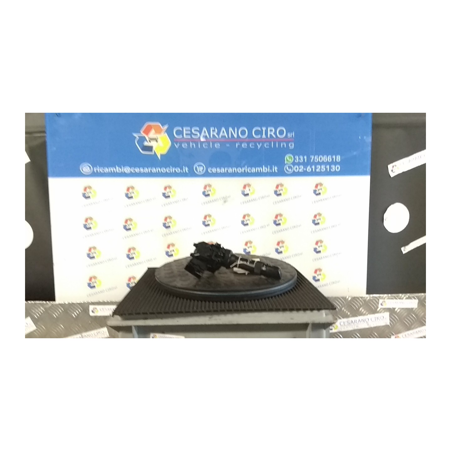 BLOCCO COMANDI TERGICRISTALLI 015 TOYOTA VERSO (05/09-03/13) 1ADFTV 8465205190