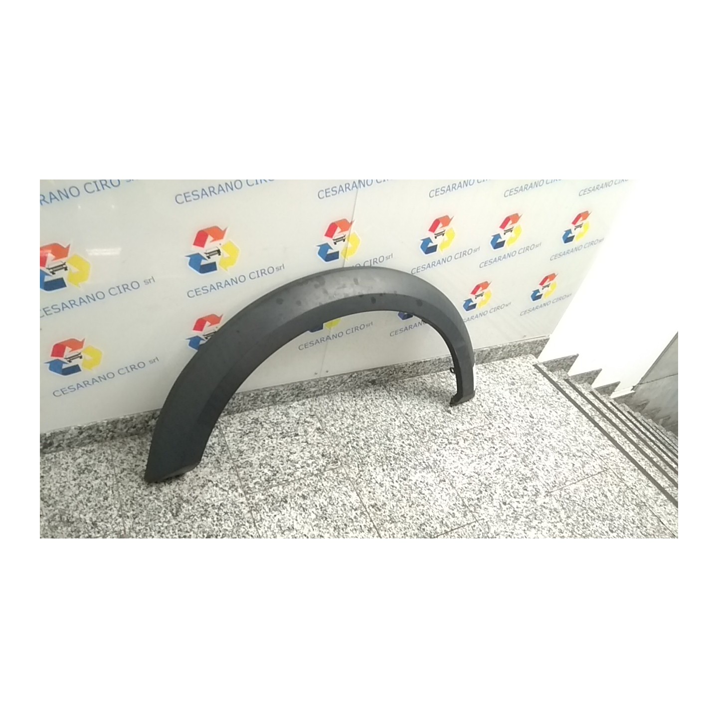 MODANATURA ARCO PASSARUOTA ANT. P/ANT. DX. 010 LAND ROVER DISCOVERY 3A SERIE (08/04-12/0 276DT LR010627