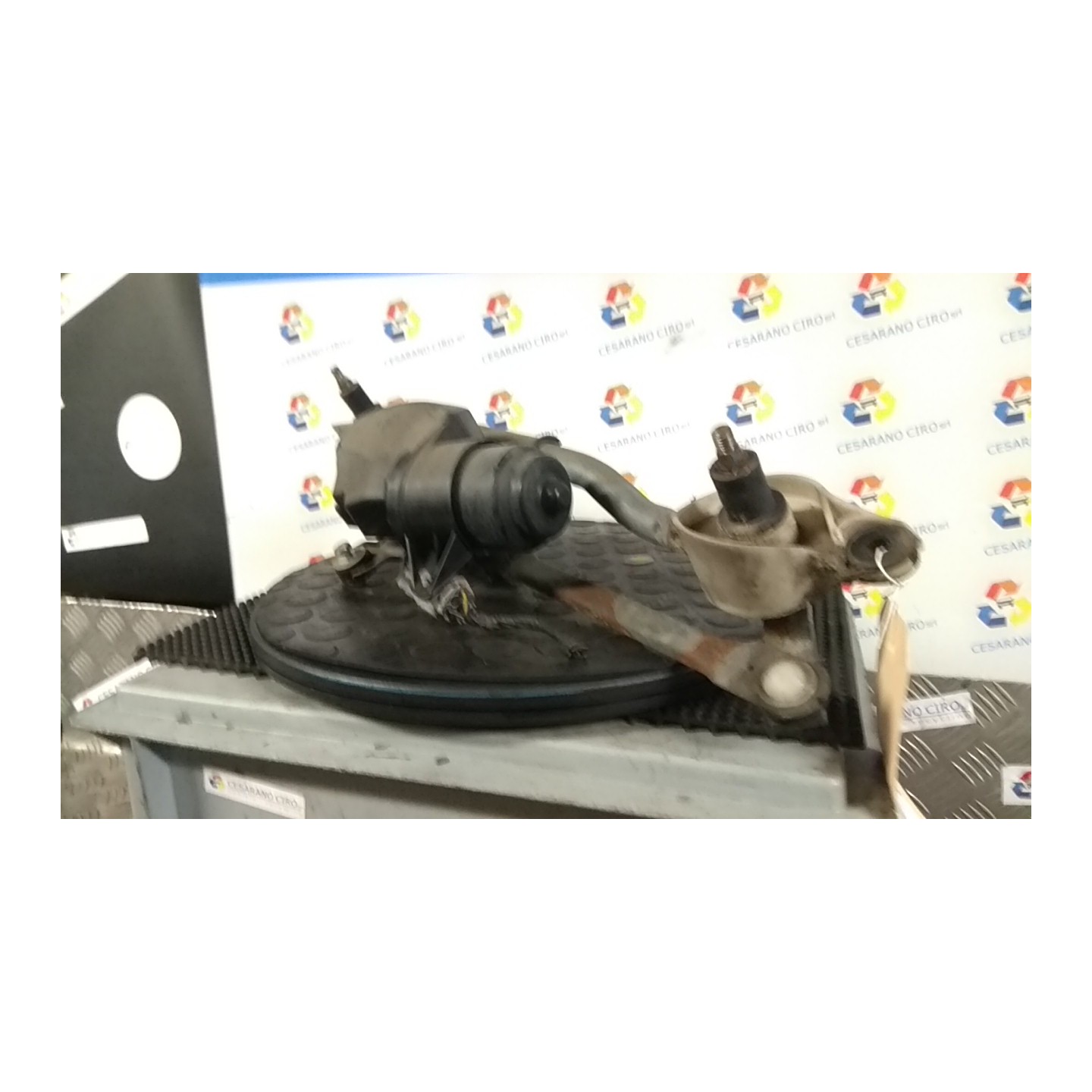 MECCANISMO TERGIPARABREZZA CON MOTORINO 002 SUZUKI SPLASH (02/08-10/15) K12B 3810051K50000