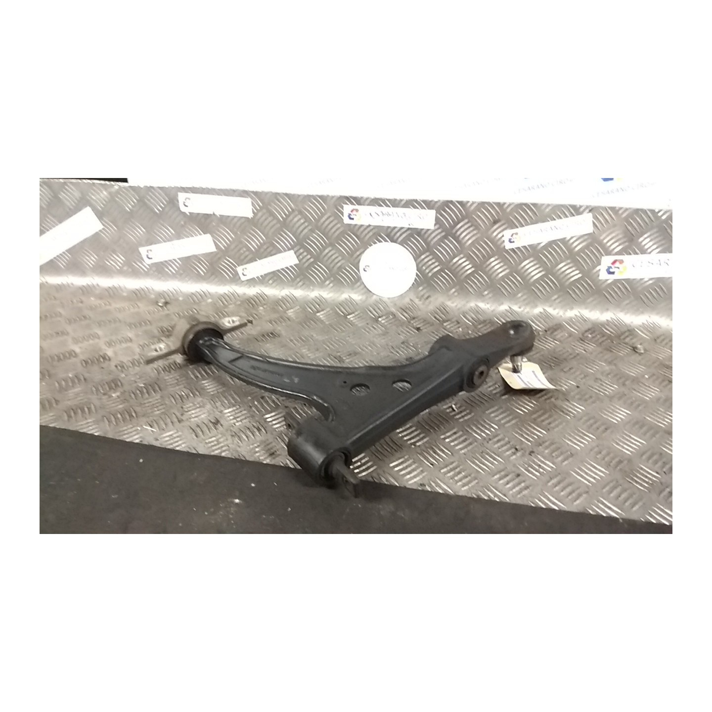 BRACCIO OSCILLANTE INF. SOSP. ANT. SX. 027 ALFA ROMEO 166 (W9) (06/98-05/04) AR34103 60695895