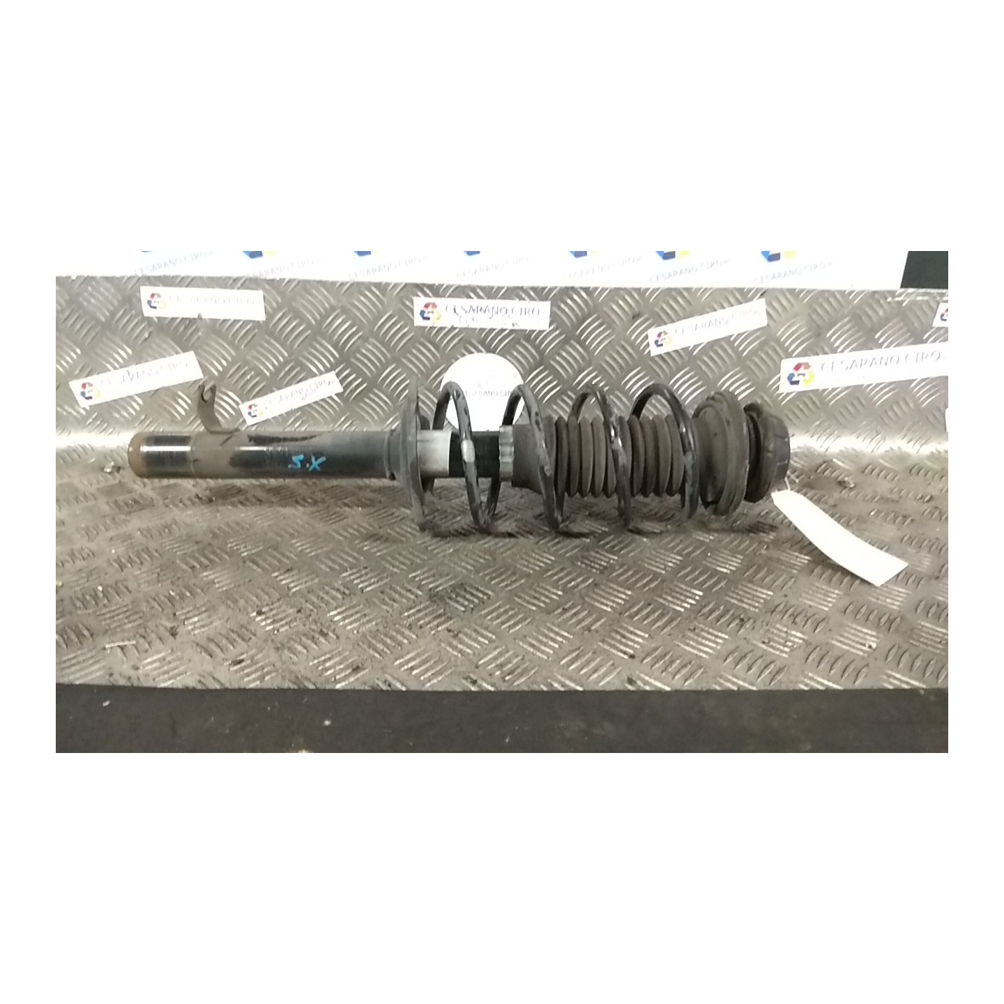 AMMORTIZZATORE ANT. SX. 061 PEUGEOT 107 (06/05-) 1KR 1610853080
