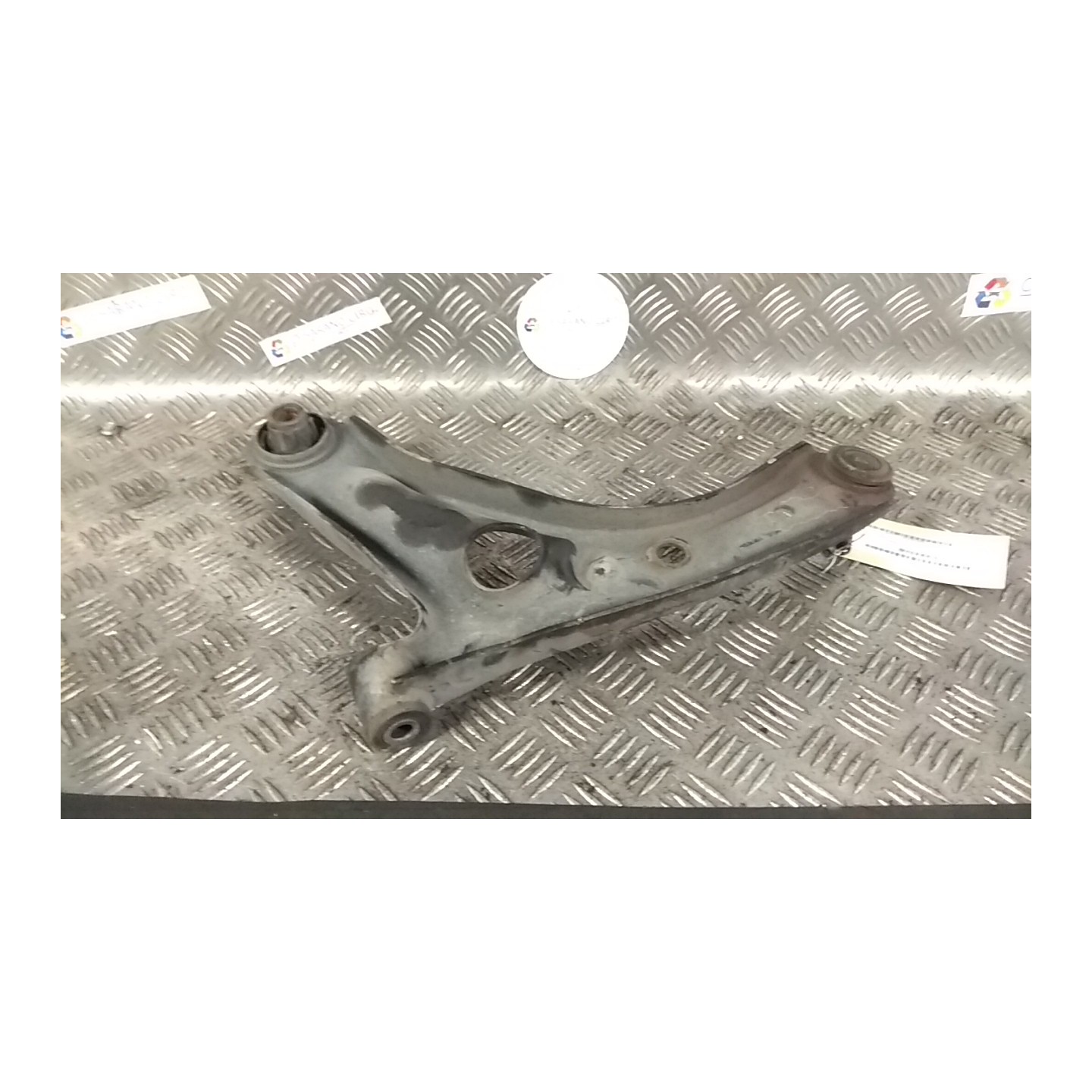 BRACCIO OSCILLANTE SOSP. ANT. DX. 062 PEUGEOT 107 (06/05-) 1KR 3521L3