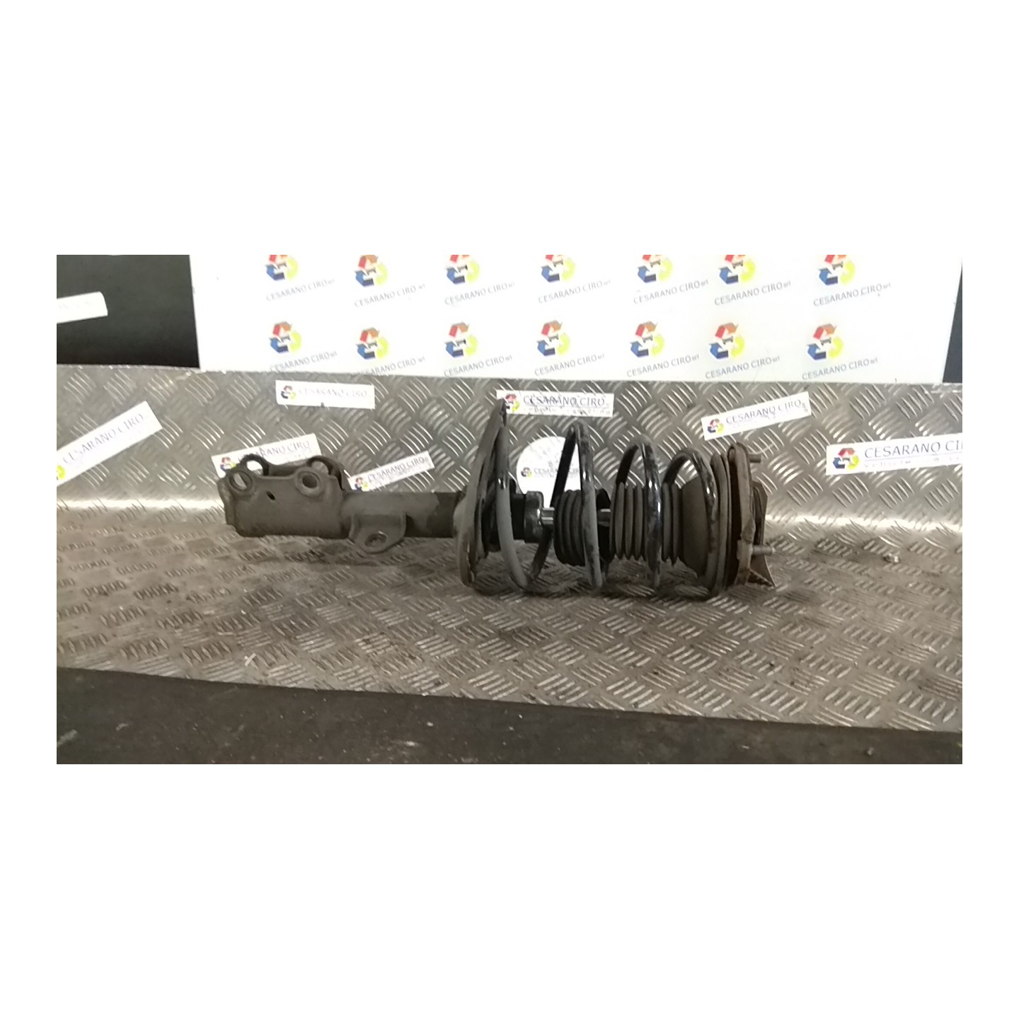 AMMORTIZZATORE ANT. DX. 094 TOYOTA VERSO (05/09-03/13) 1ADFTV 485108Z057